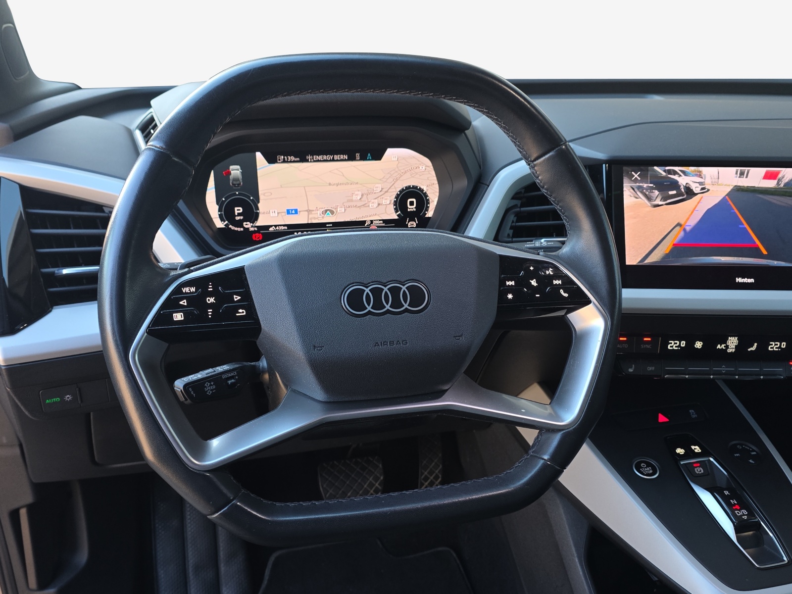 AUDI Q4 e-tron 45 quattro-image-9