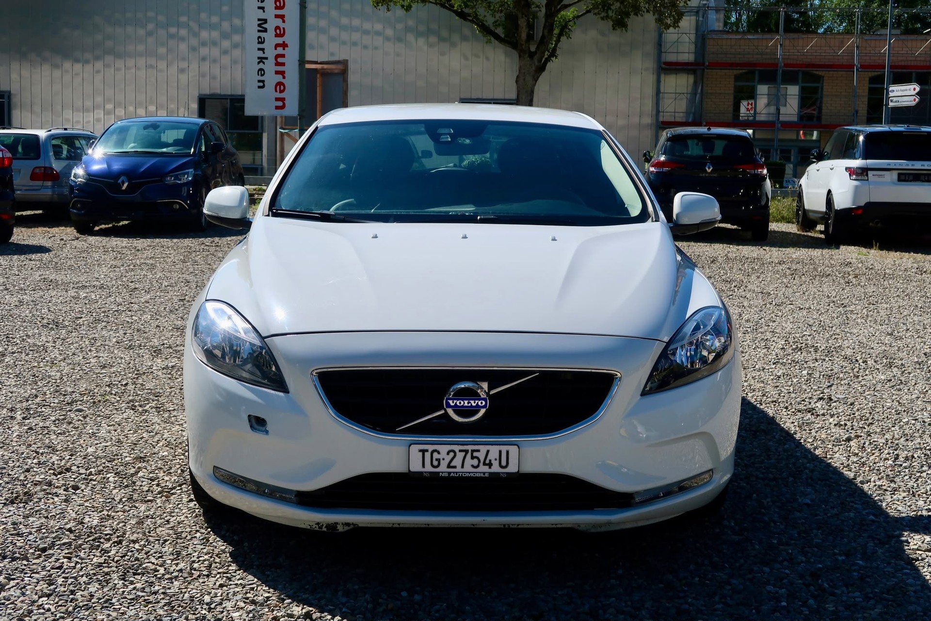 VOLVO V40 T4 Summum Powershift ⭐⭐⭐-image-1