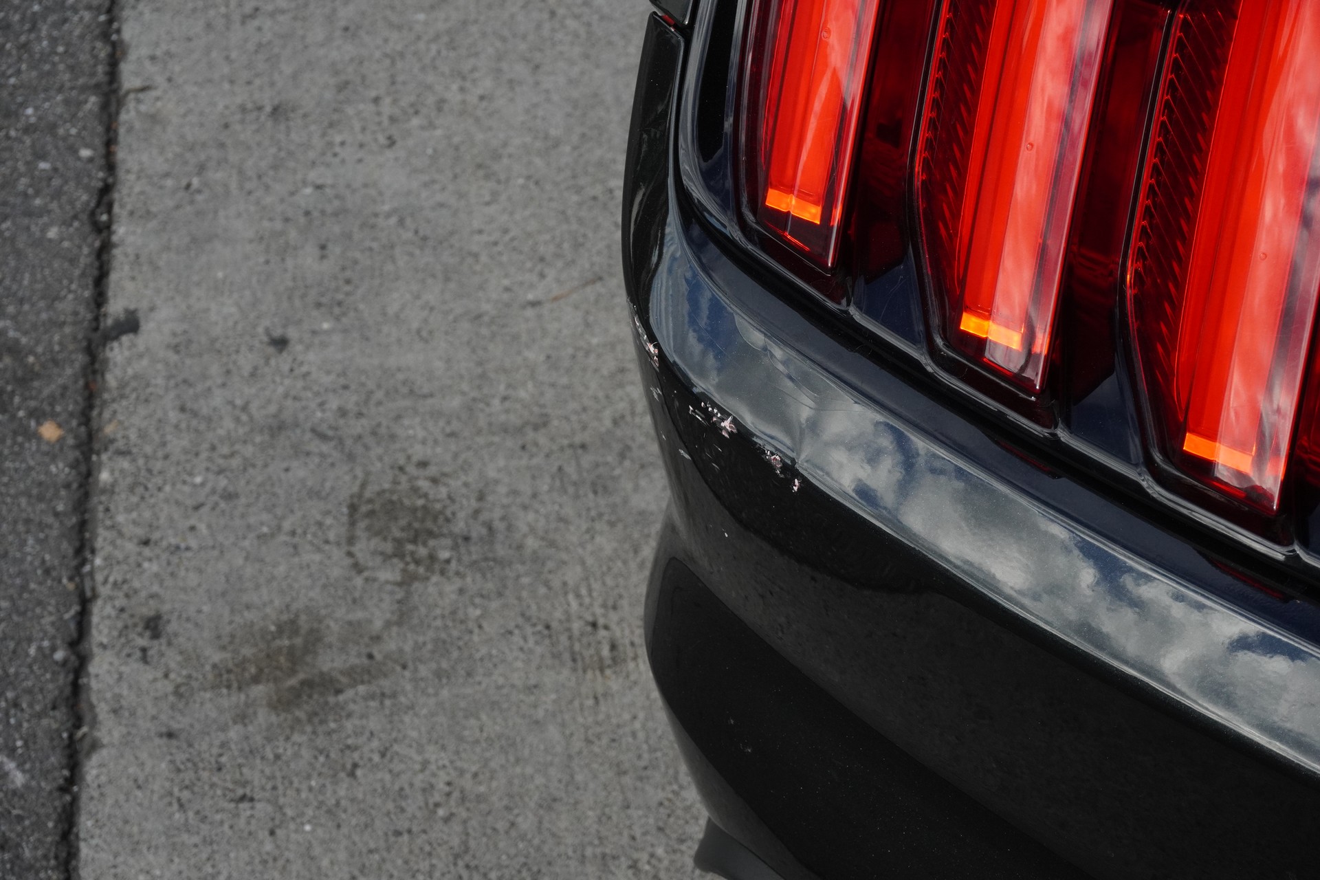 FORD Mustang Convertible 2.3 Automat-image-14