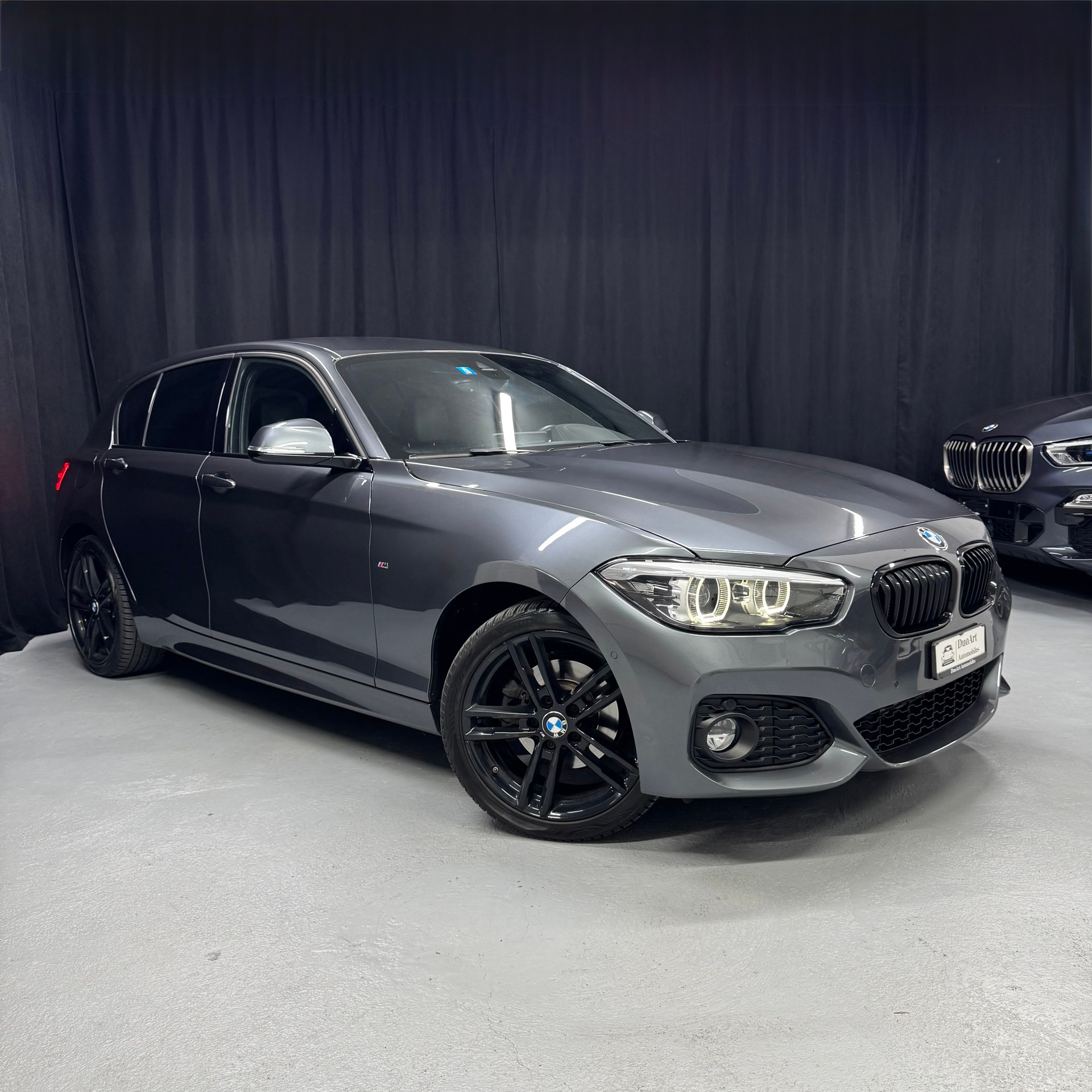 BMW 120d xDrive Edition M Sport Steptronic-image-4
