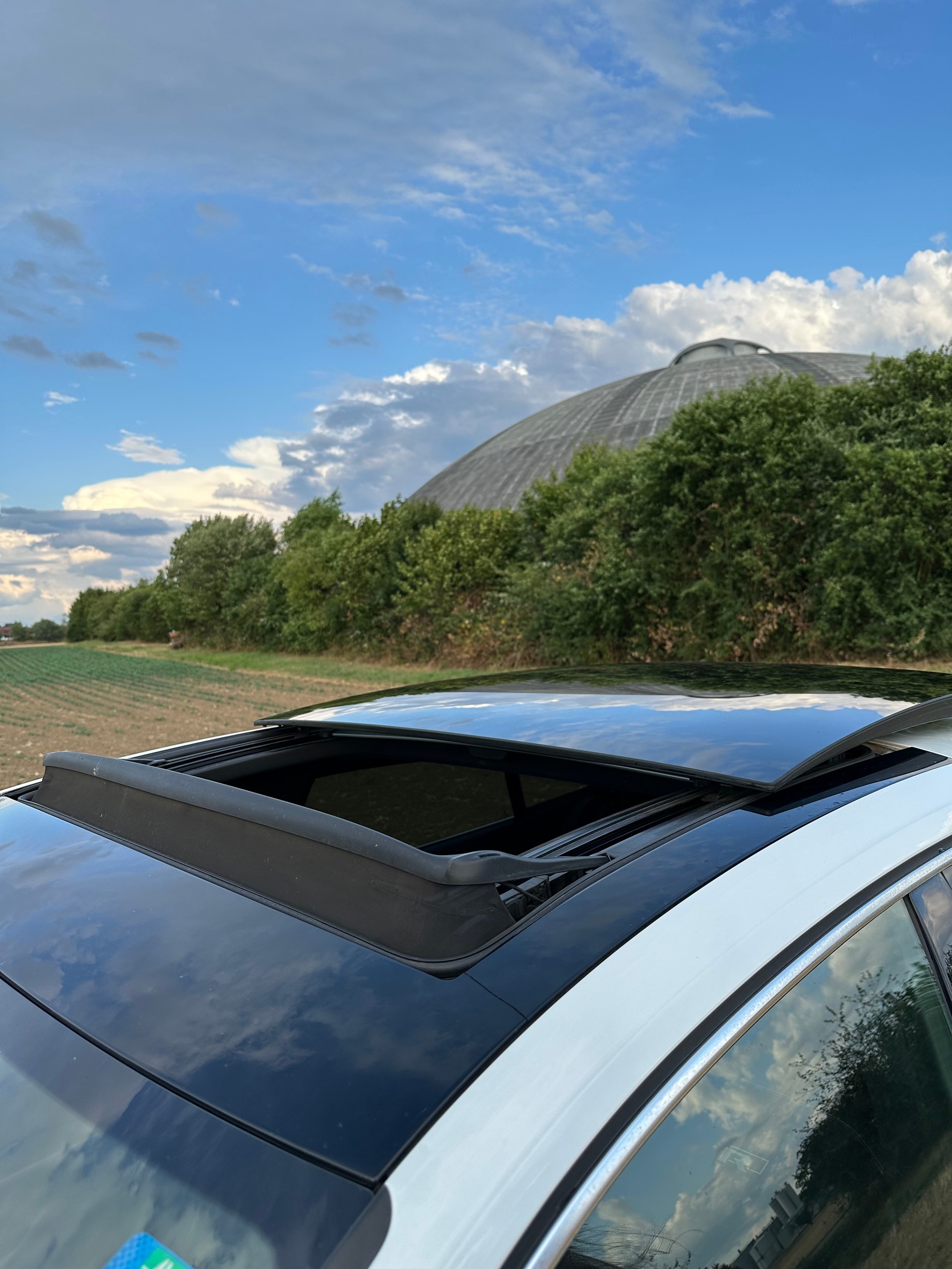 VW 2.0 TSI 280 R-Line DSG 4m-image-4