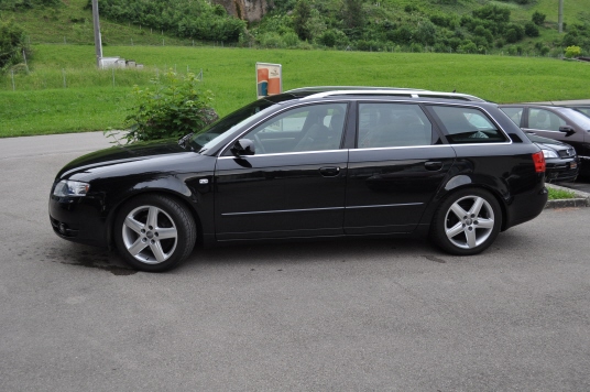 AUDI A4 Avant 2.0 TDI 170 DPF quattro-image-8