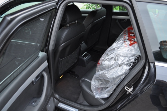 AUDI A4 Avant 2.0 TDI 170 DPF quattro-image-6