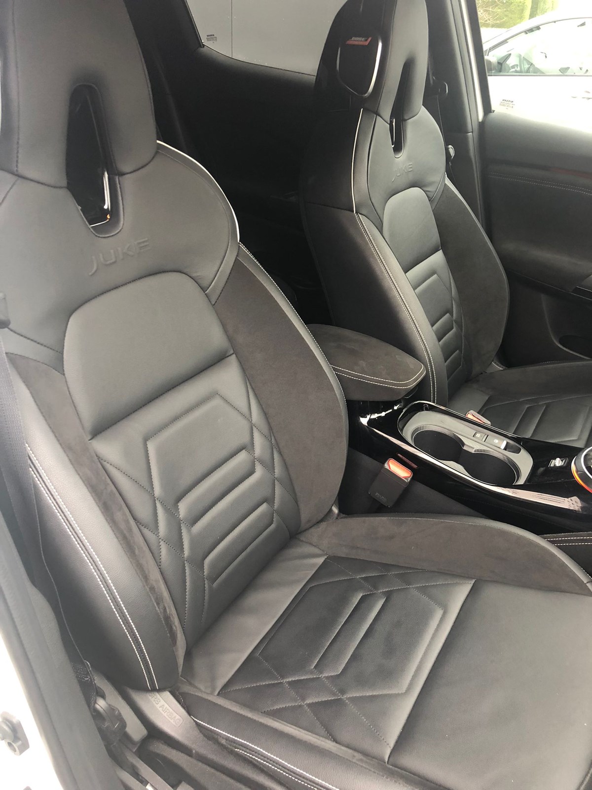 NISSAN Juke 1.0 DIG-T N-Design DCT-image-4