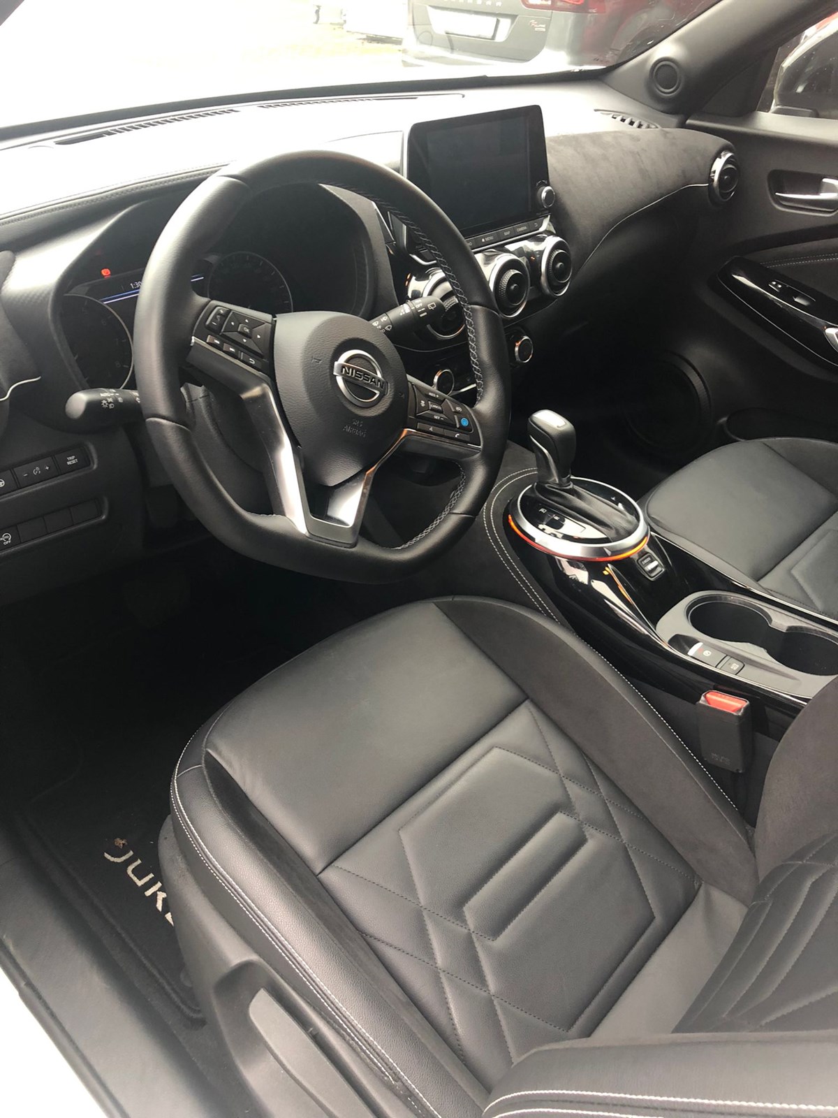 NISSAN Juke 1.0 DIG-T N-Design DCT-image-6