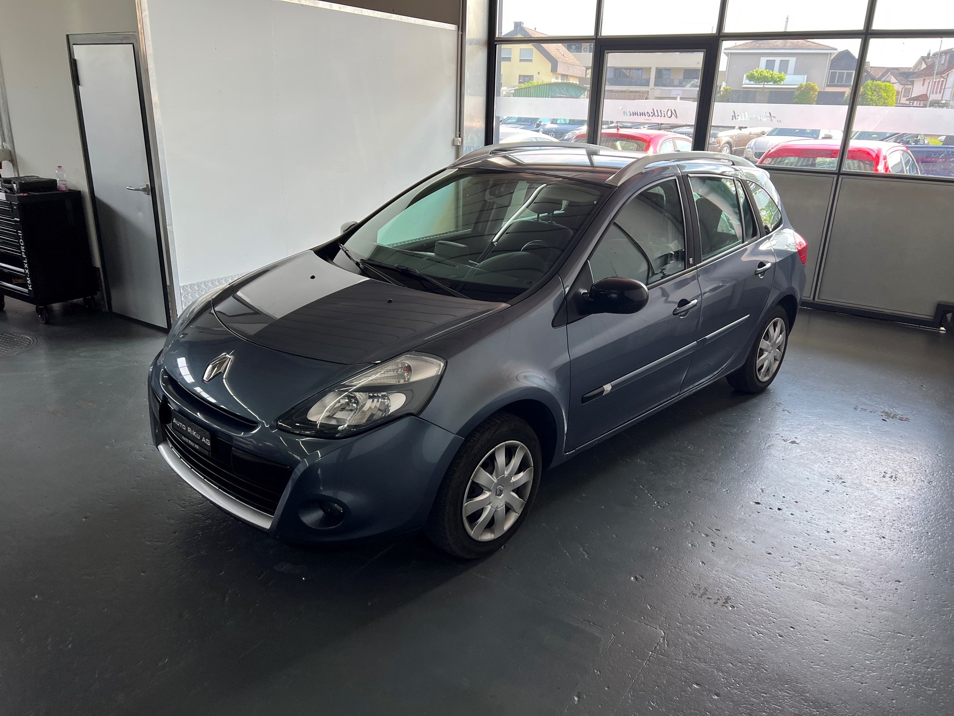 RENAULT Clio Grandtour 1.5 dCi 20th Edition-image-3