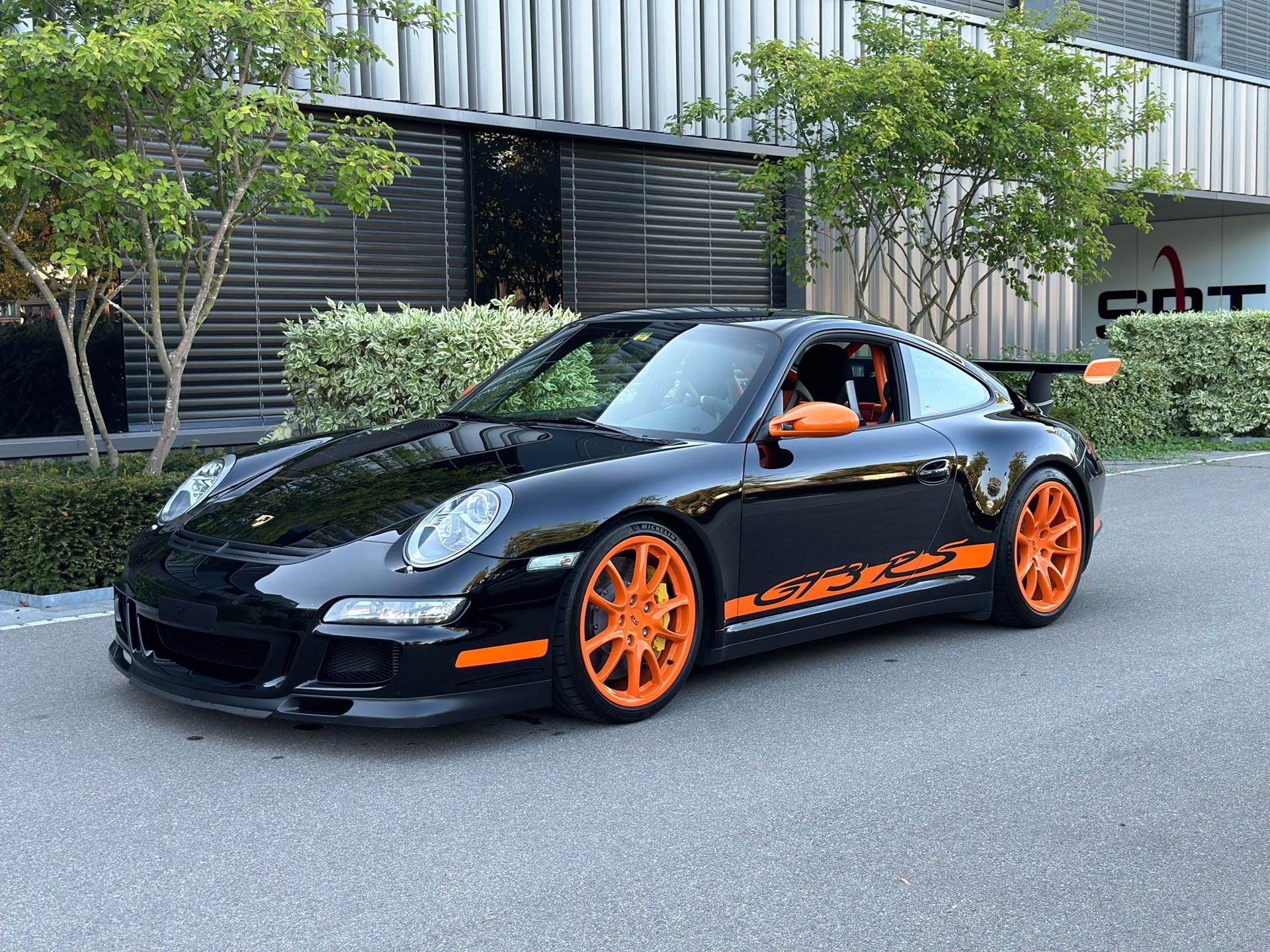 PORSCHE 911 GT3 RS-image-0