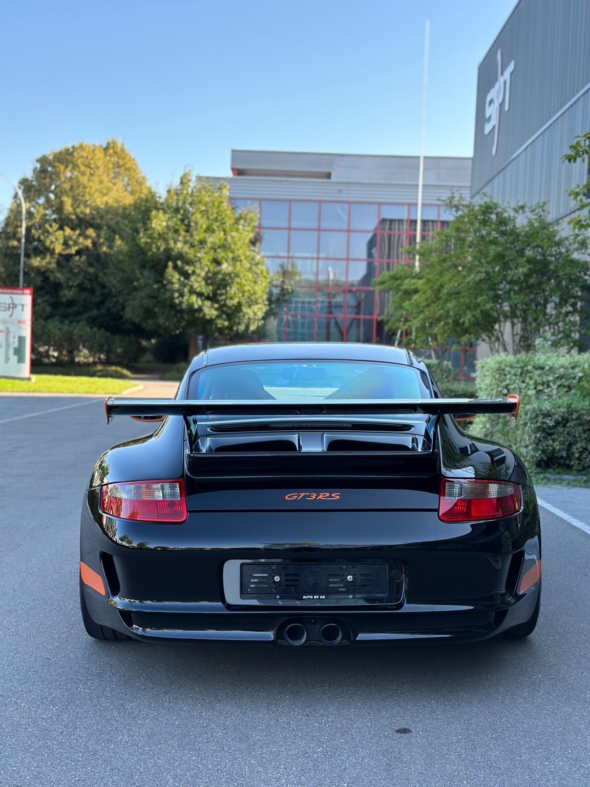 PORSCHE 911 GT3 RS-image-5