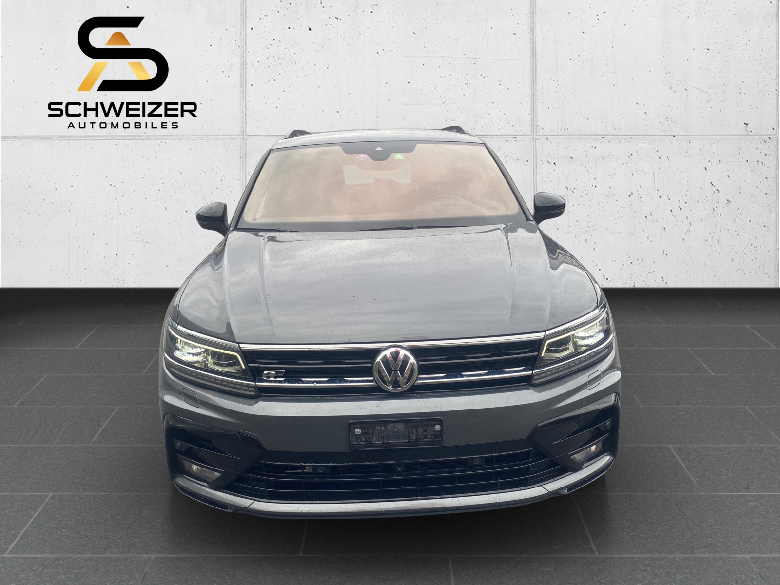 VW Tiguan 2.0TSI R-Line 4Motion DSG-image-2