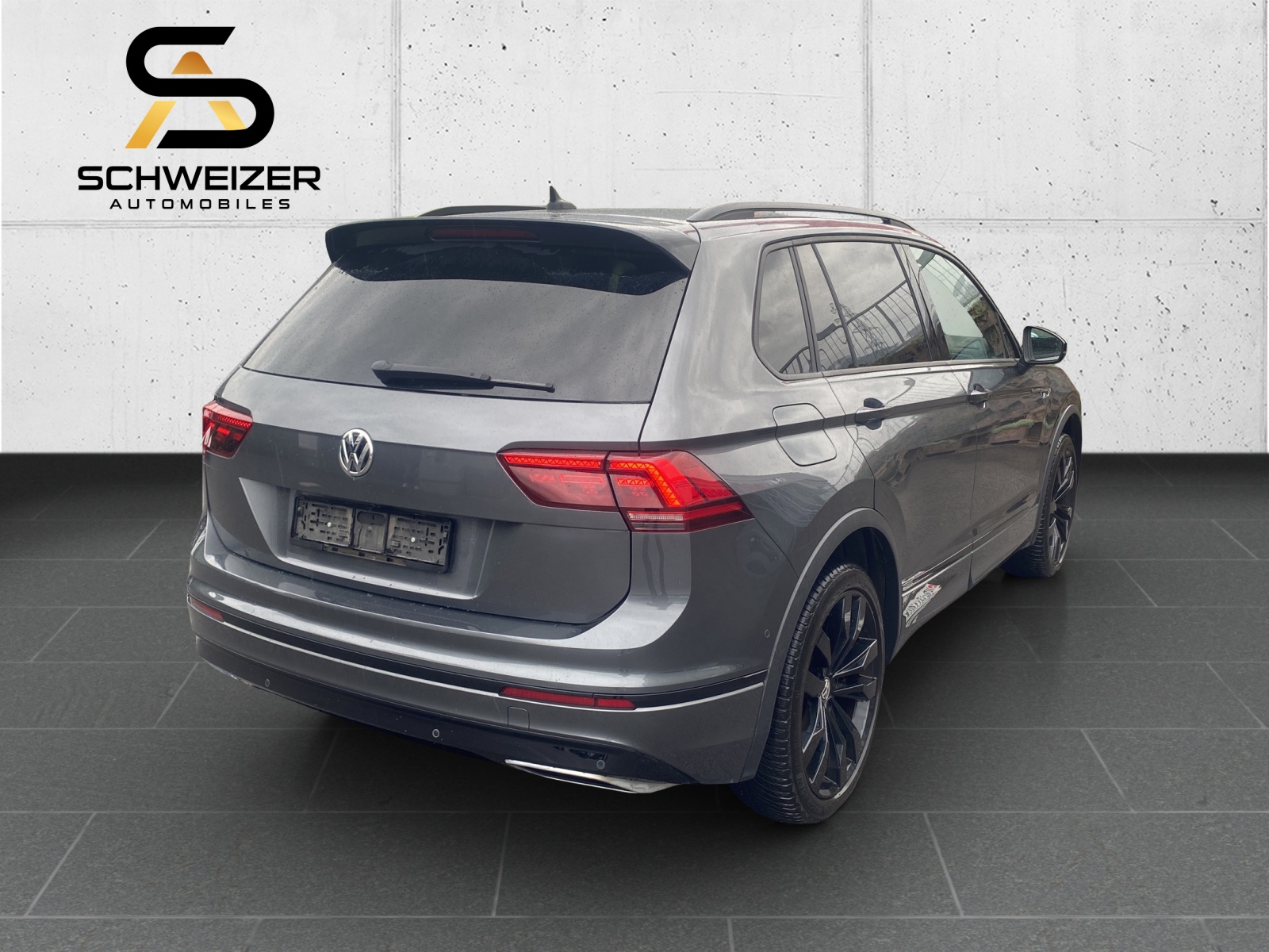 VW Tiguan 2.0TSI R-Line 4Motion DSG-image-6