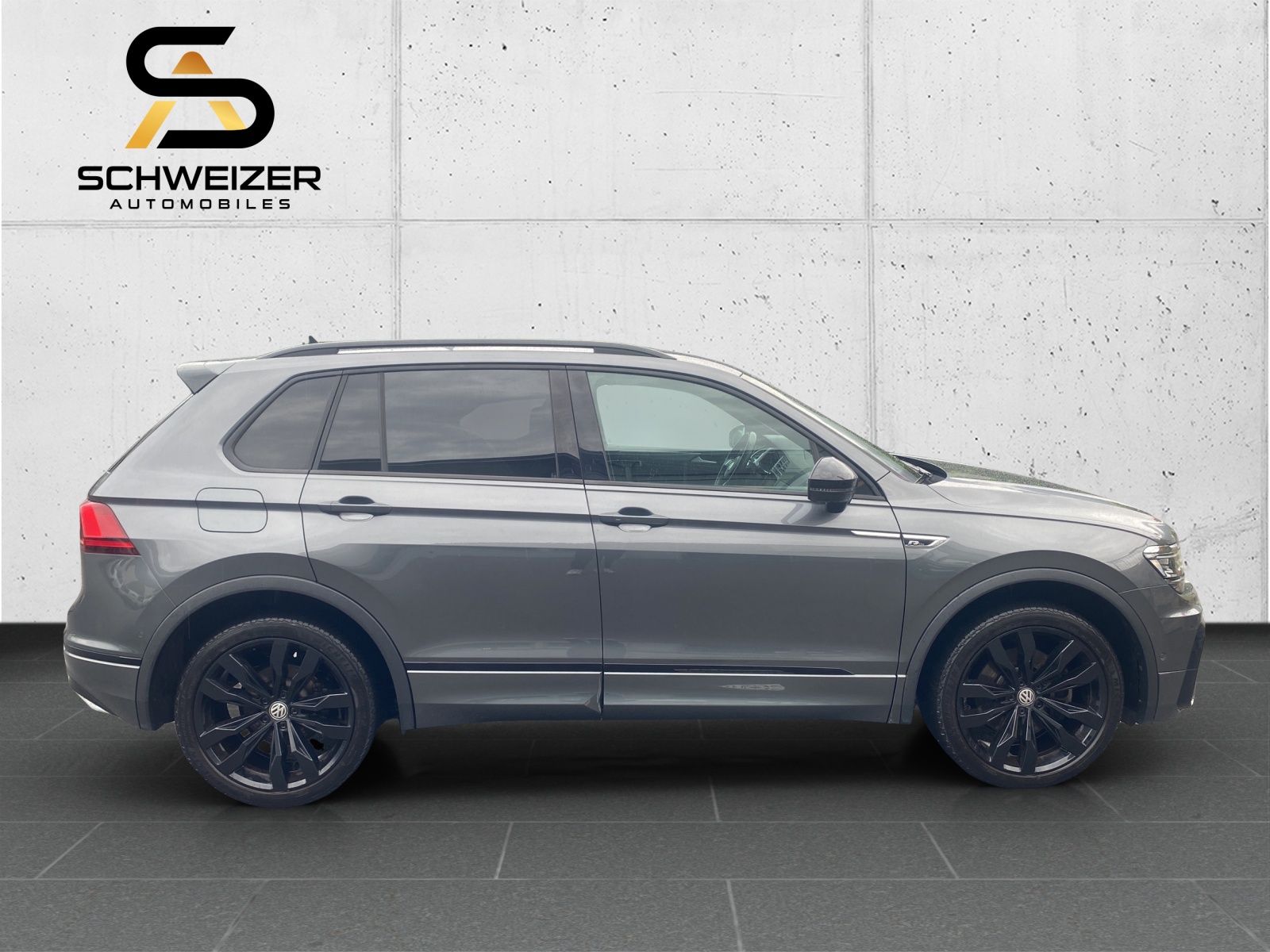 VW Tiguan 2.0TSI R-Line 4Motion DSG-image-4