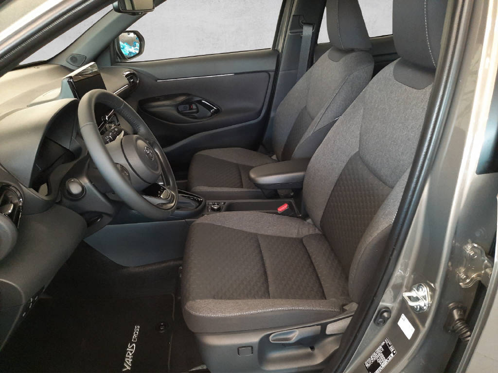 TOYOTA Yaris Cross 1.5 VVT-i HSD Trend AWD-i-image-4