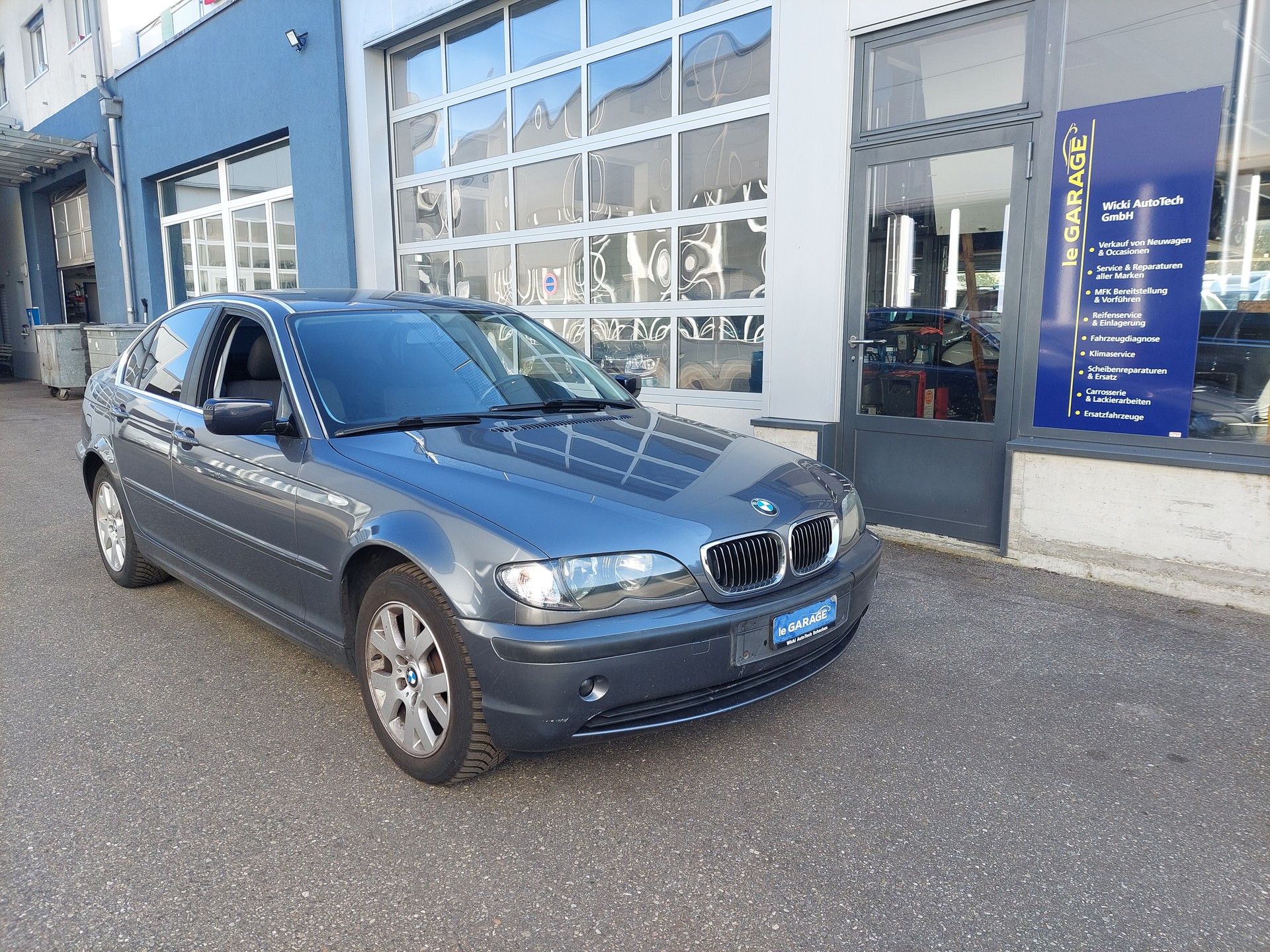 BMW 325 XI-image-0