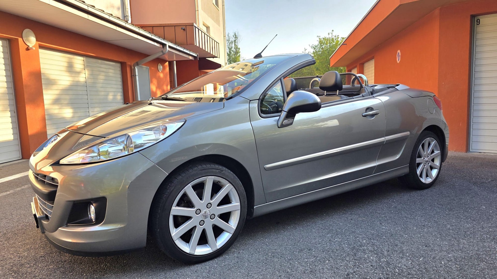 PEUGEOT 207 CC 1.6 16V Roland Garros Automatic