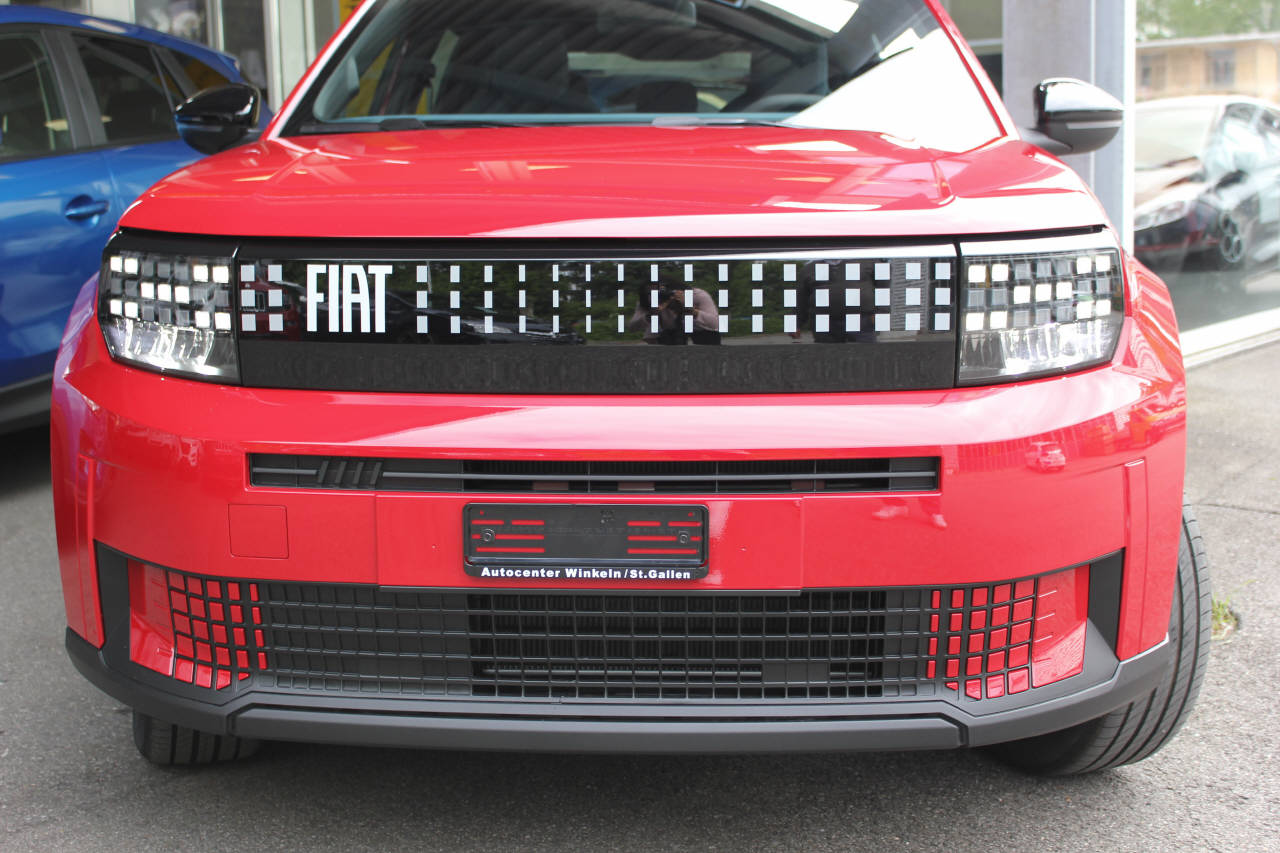 FIAT Grande Panda Red-image-5