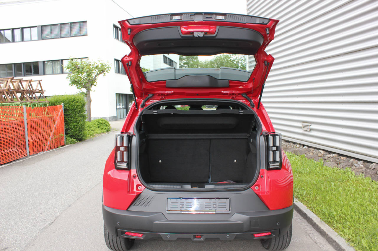 FIAT Grande Panda Red-image-4