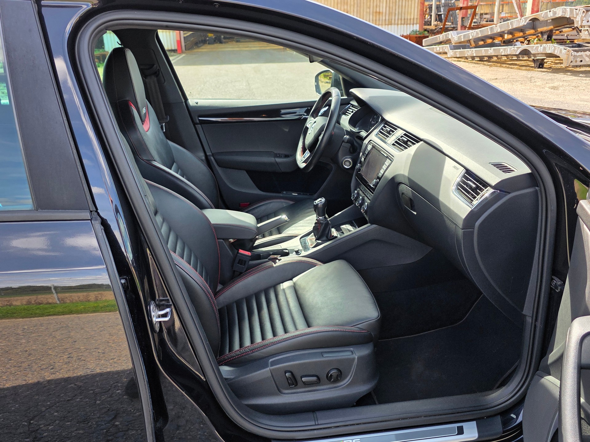 SKODA Octavia 2.0 TSI RS 245 / Neu ab Mfk.-image-8