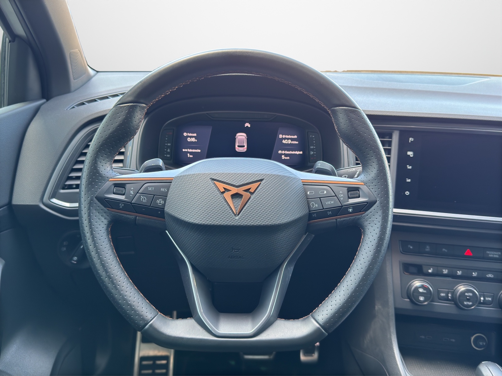 CUPRA Ateca 2.0 TSI Inicio 4Drive DSG-image-8