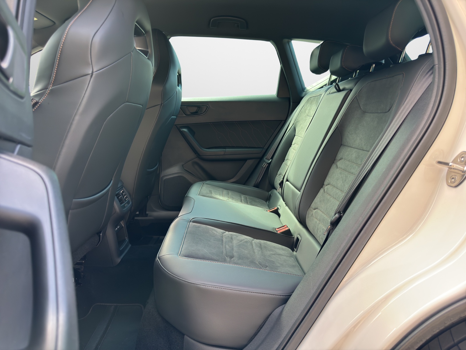 CUPRA Ateca 2.0 TSI Inicio 4Drive DSG-image-7