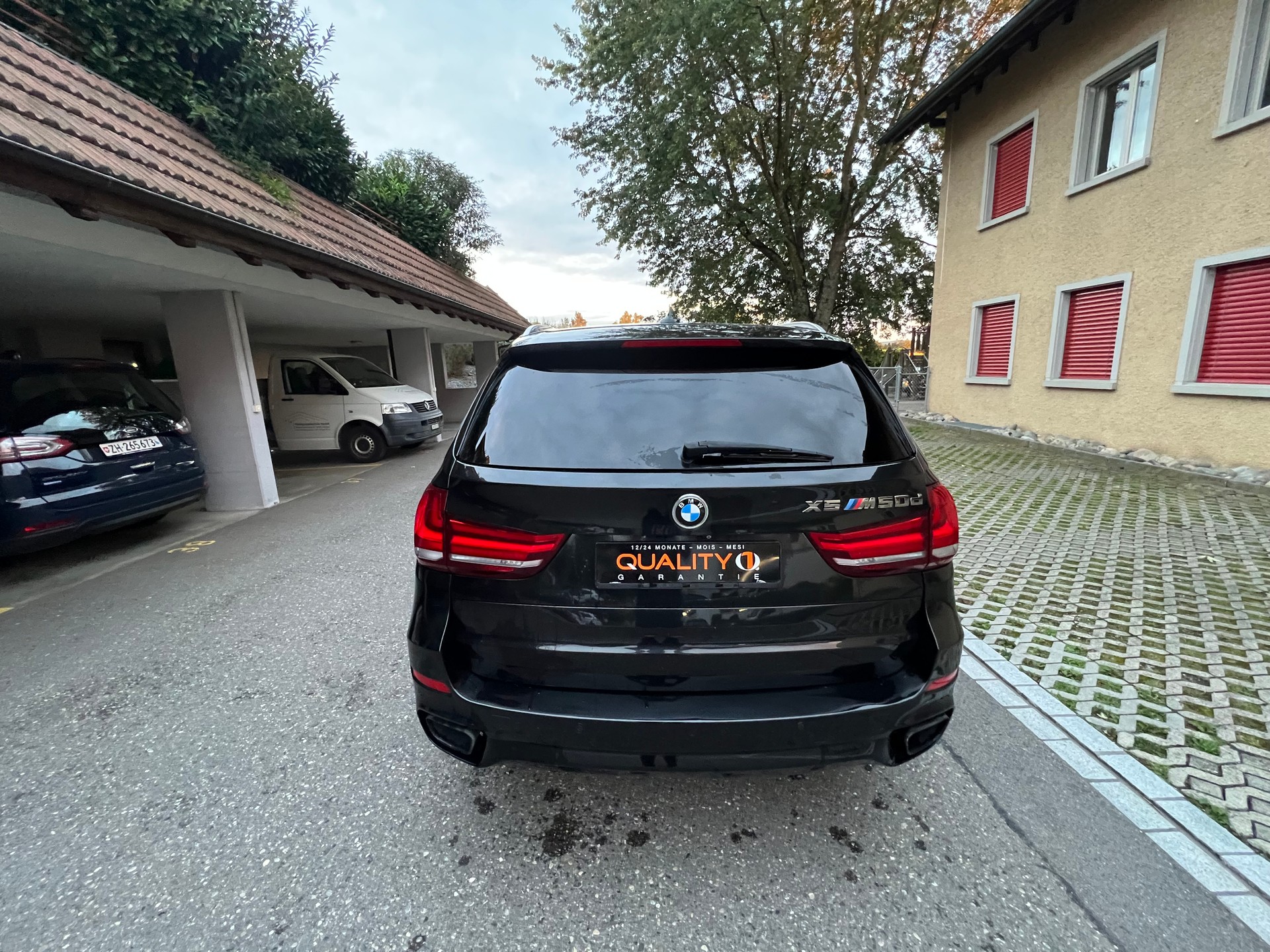 BMW X5 xDrive M50d Steptronic-showroom-element-1