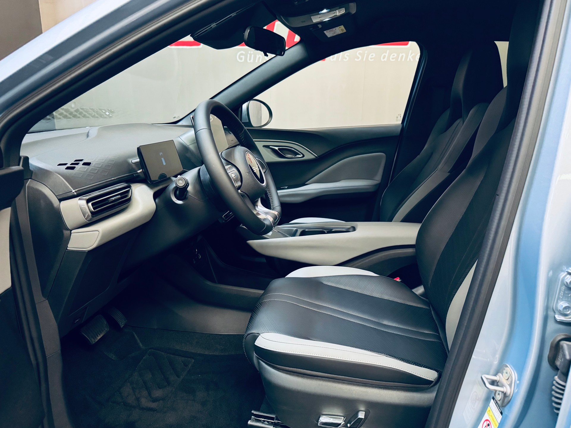 BYD Dolphin Surf 43 kWh Boost-image-10