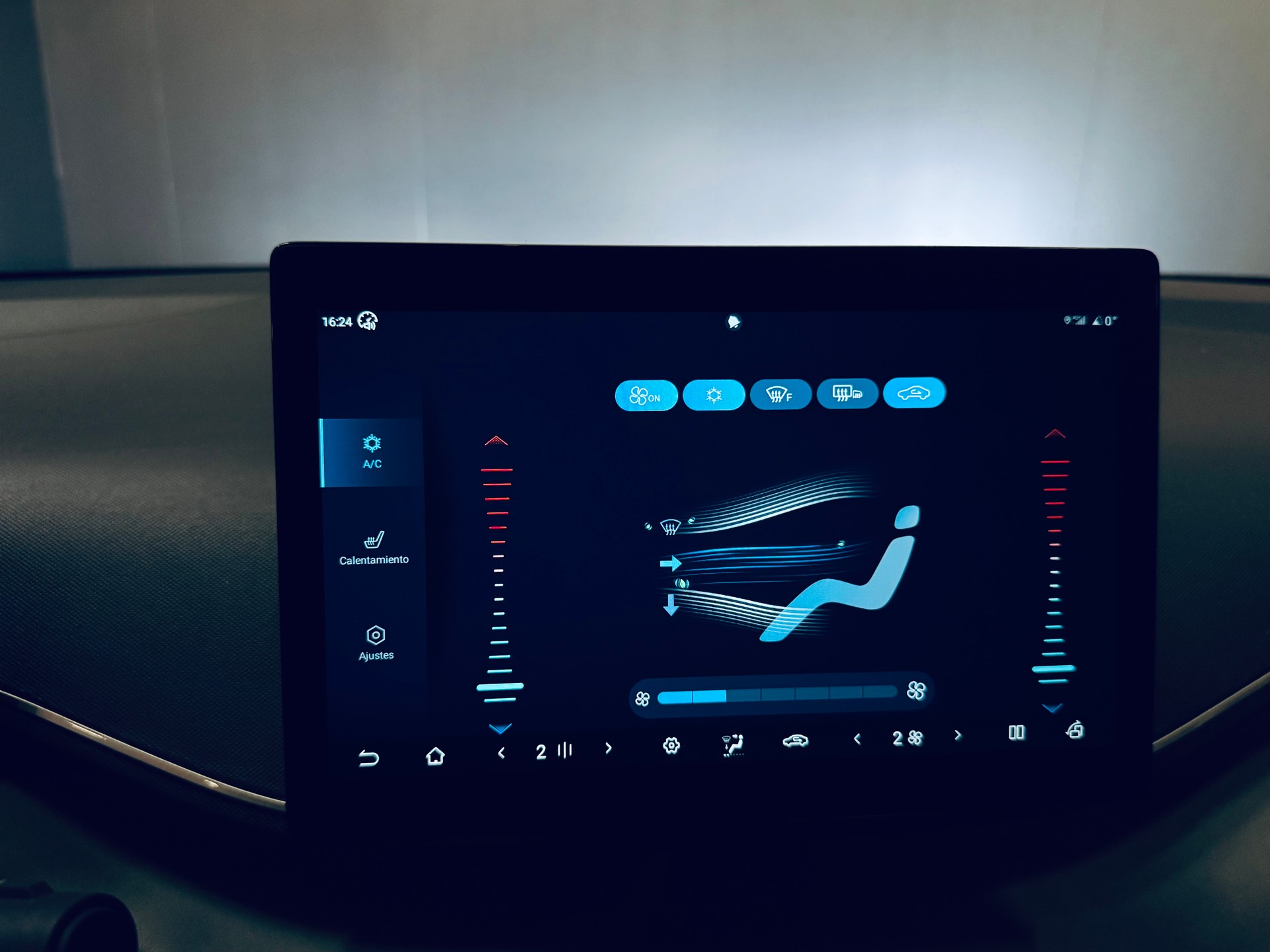 BYD Dolphin Surf 43 kWh Boost-image-17