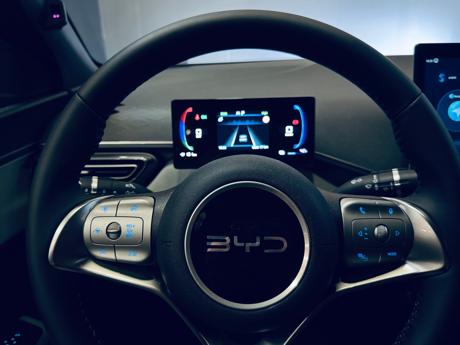 BYD Dolphin Surf 43 kWh Boost-image-15