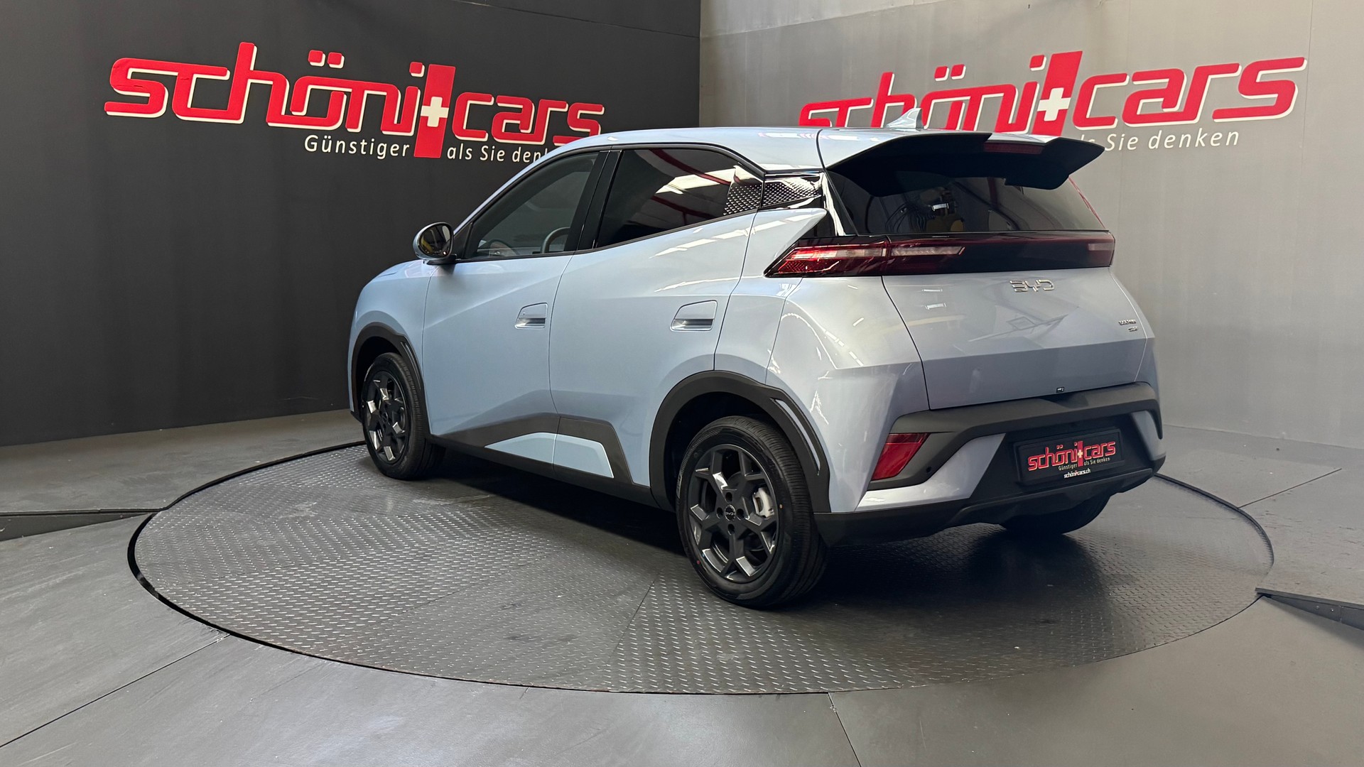 BYD Dolphin Surf 43 kWh Boost-showroom-element-3