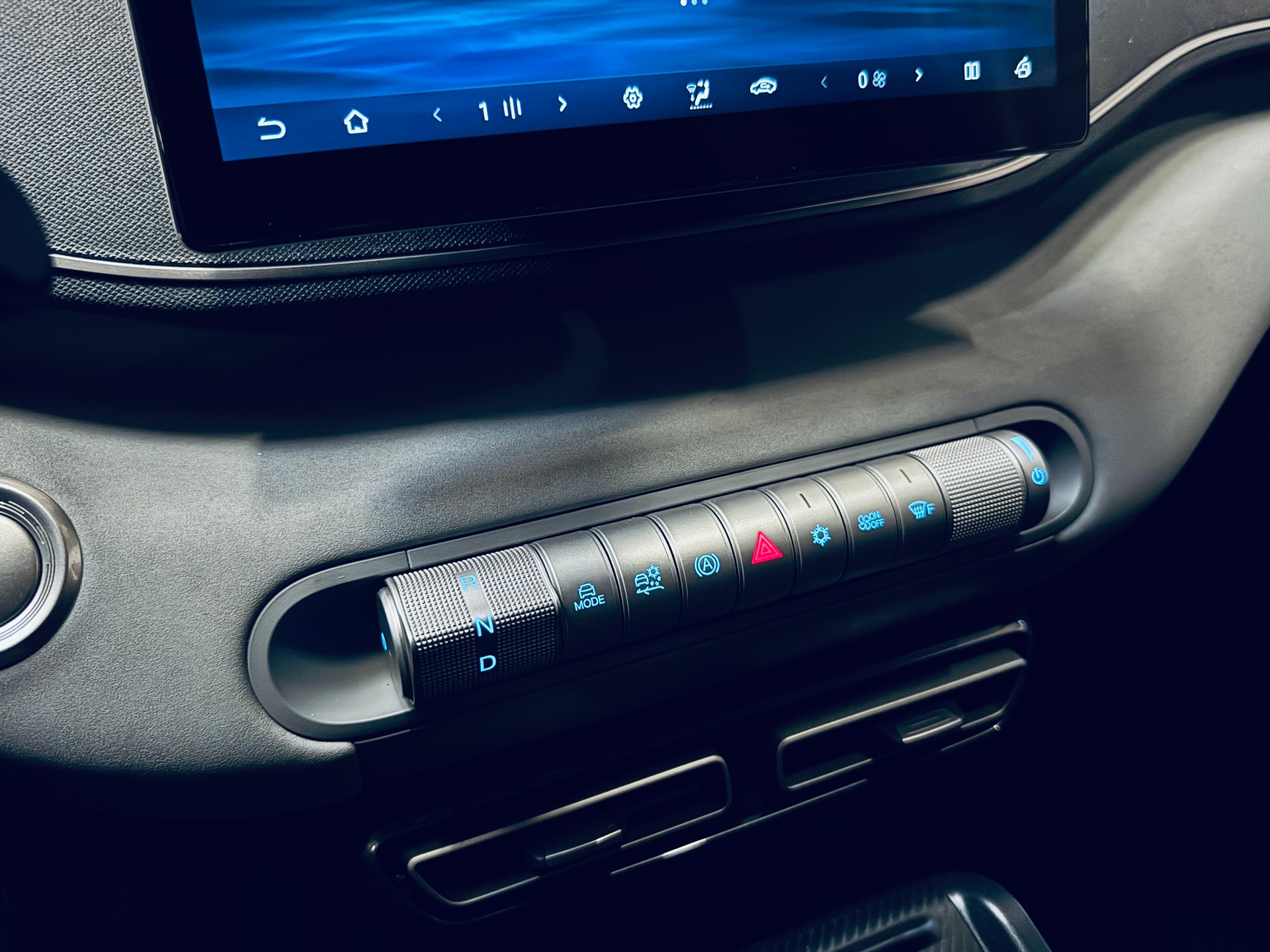 BYD Dolphin Surf 43 kWh Boost-image-16