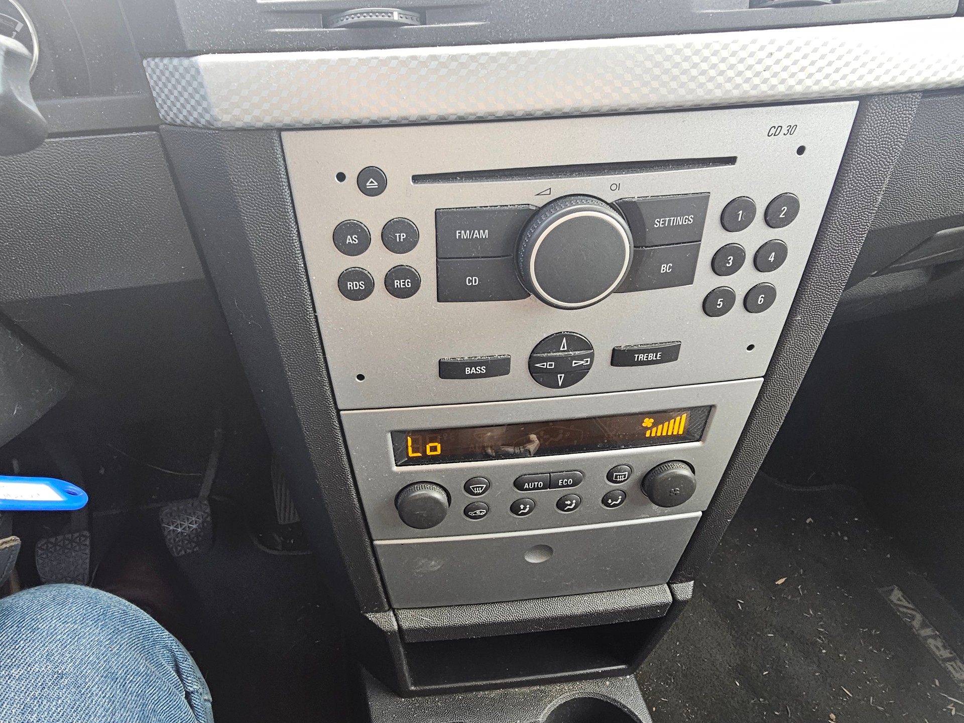 OPEL Meriva 1.8i 16V Essentia-image-12