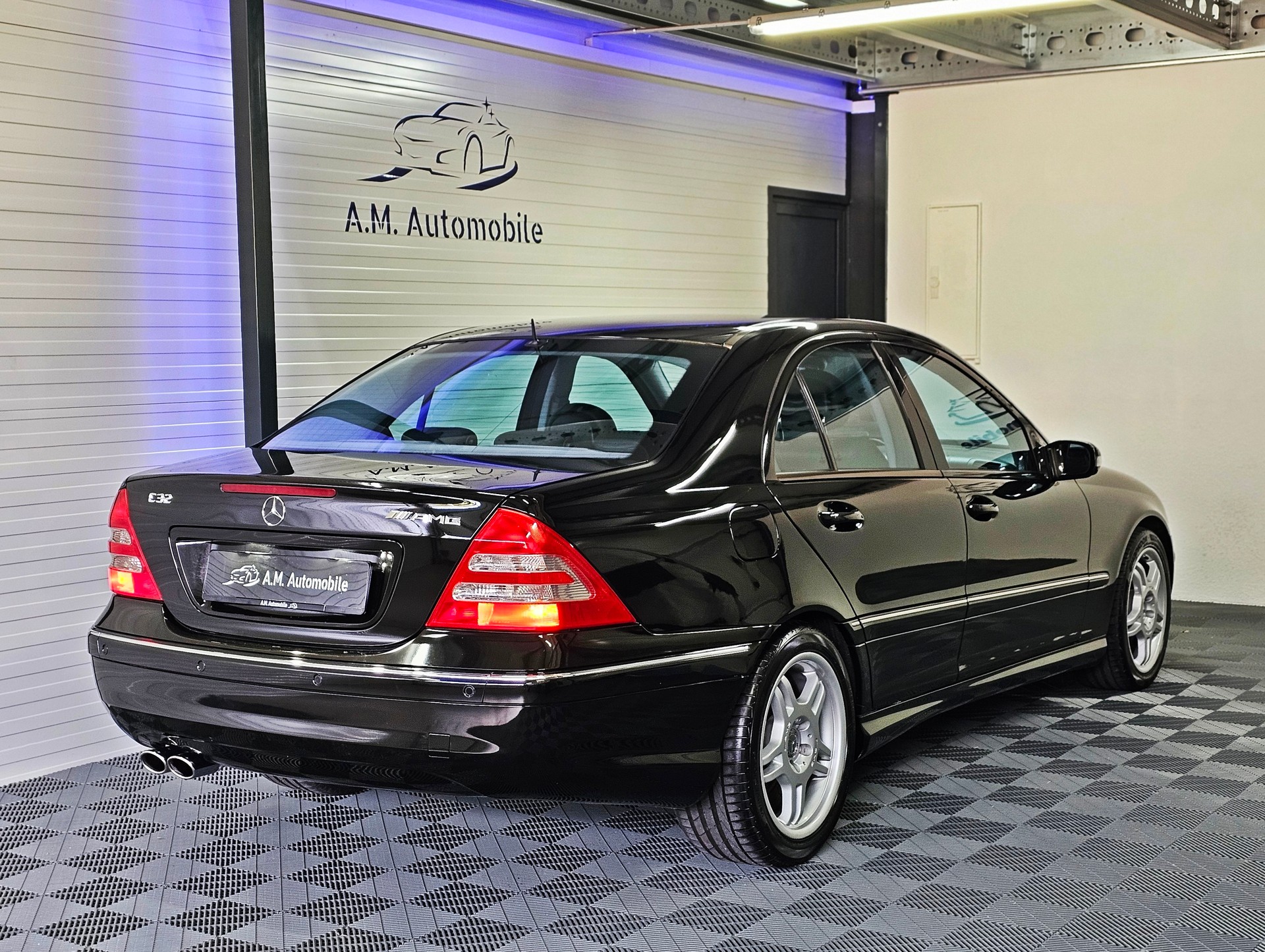 MERCEDES-BENZ C 32 AMG Automatic-image-4