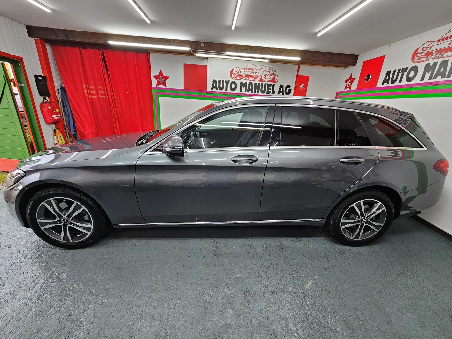 MERCEDES-BENZ C 220 d Swiss Star Avantgarde 4Matic 9G-Tronic-image-4