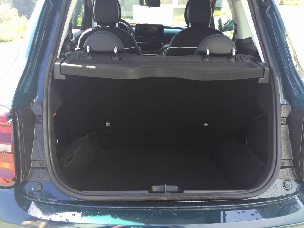 FIAT 500 BEV Cult 87 kW-image-8