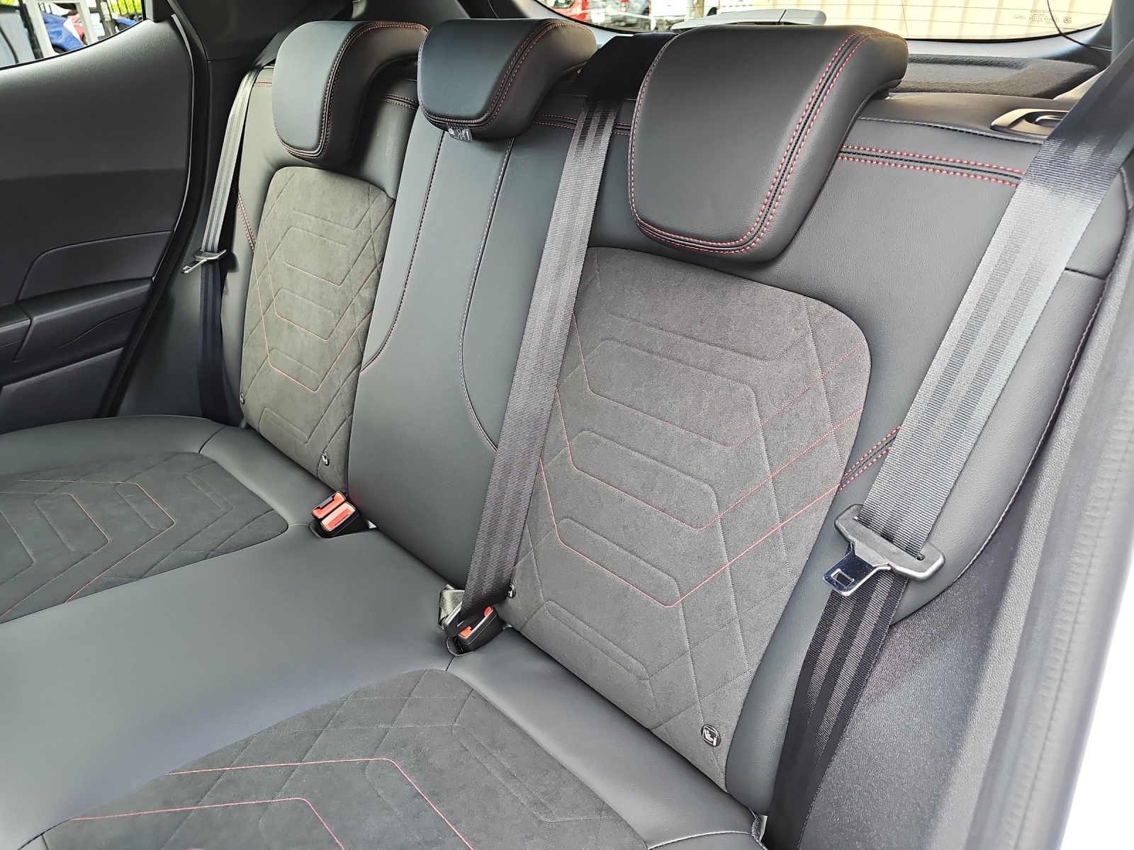 FORD Fiesta 1.0 EcoB Hybrid ST-Line X-image-7