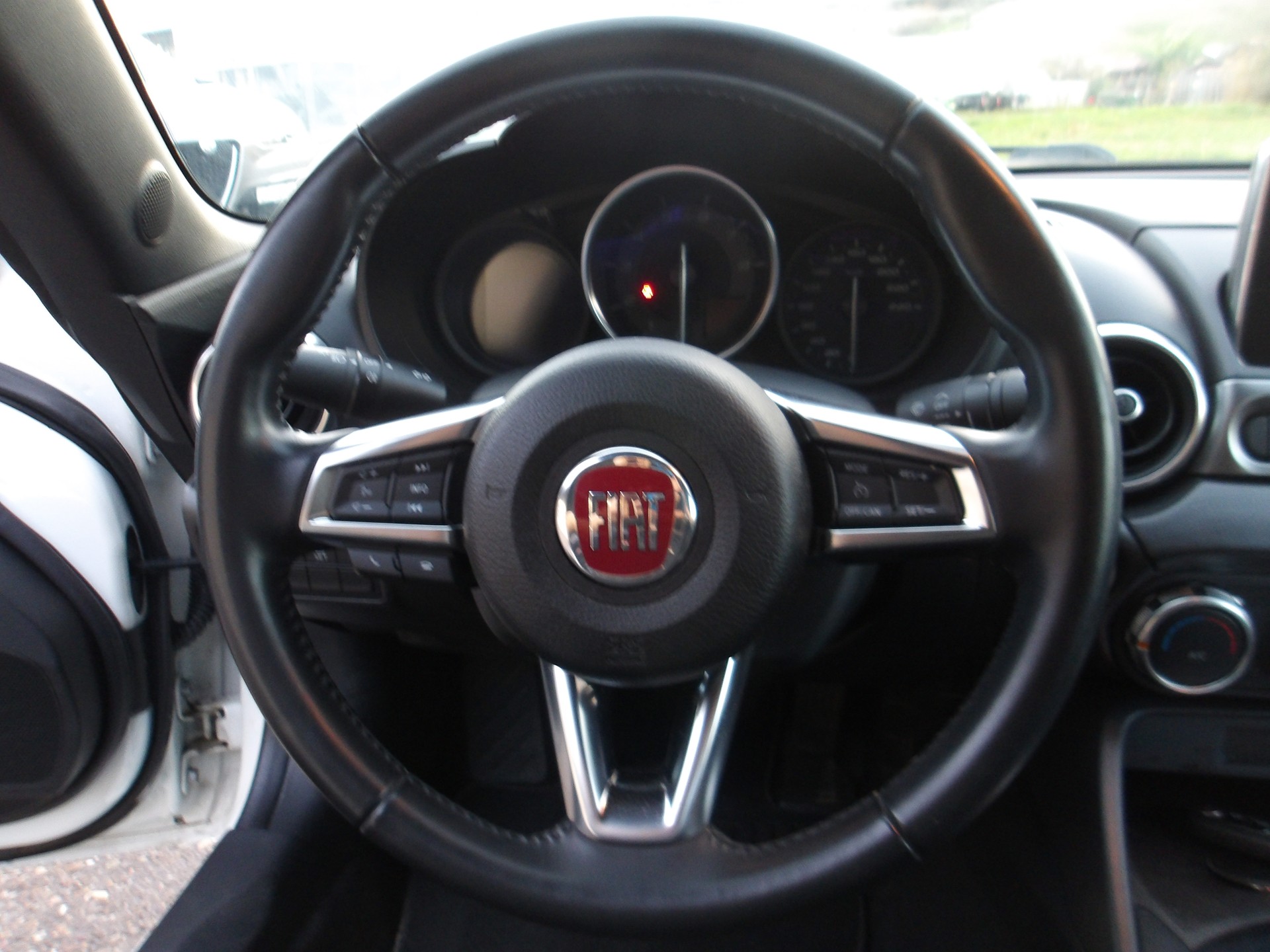 FIAT 124 Spider 1.4 TB-image-10