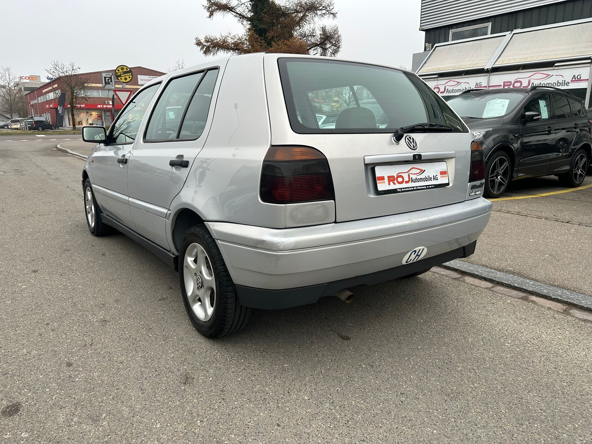 VW Golf 1800 Swiss Topline-image-7