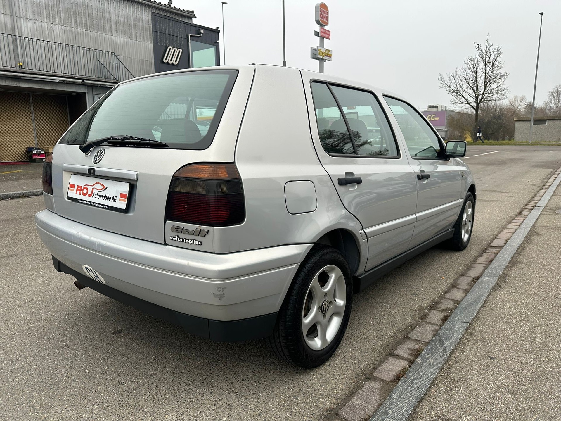 VW Golf 1800 Swiss Topline-image-5