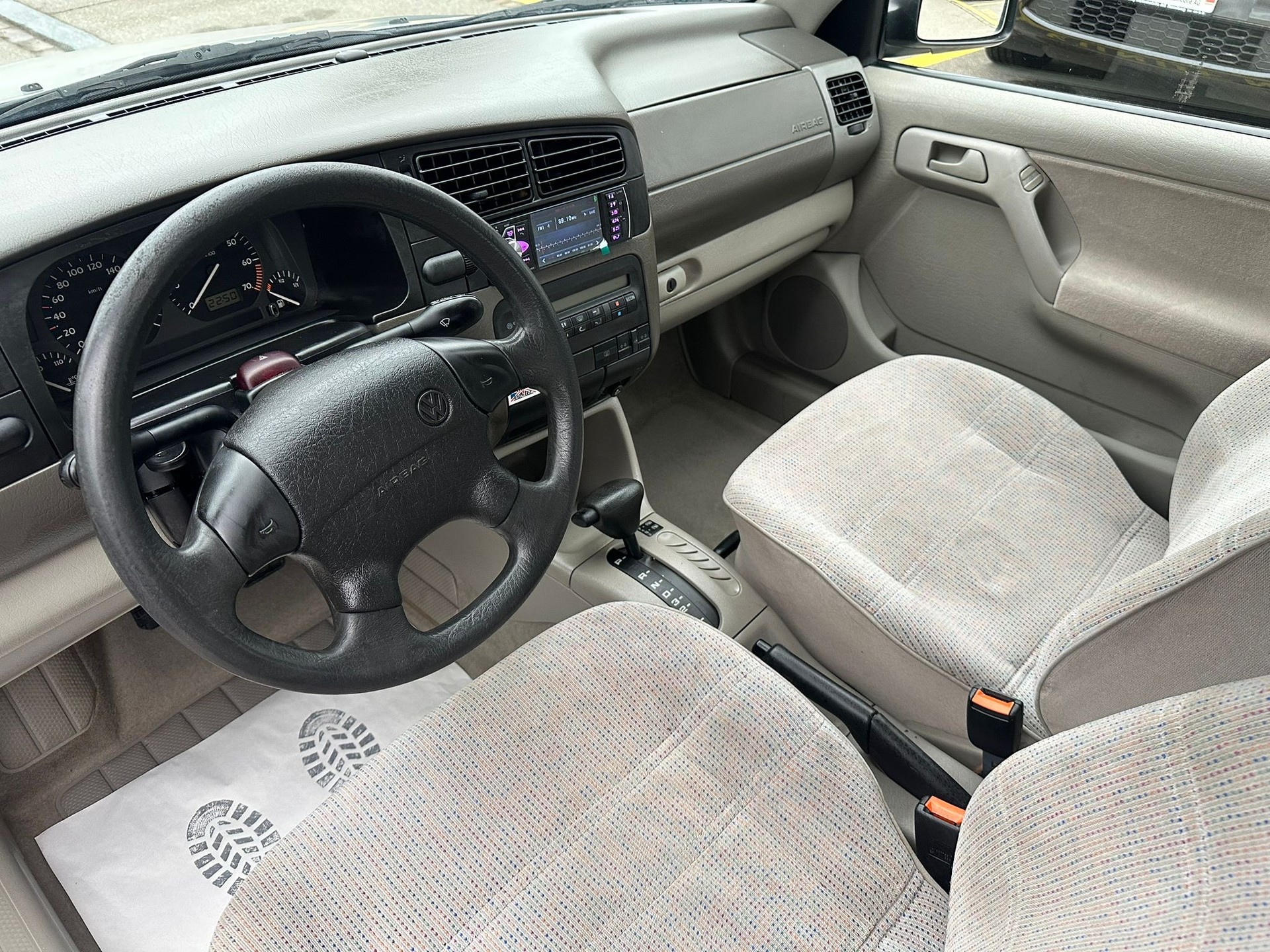 VW Golf 1800 Swiss Topline-image-10