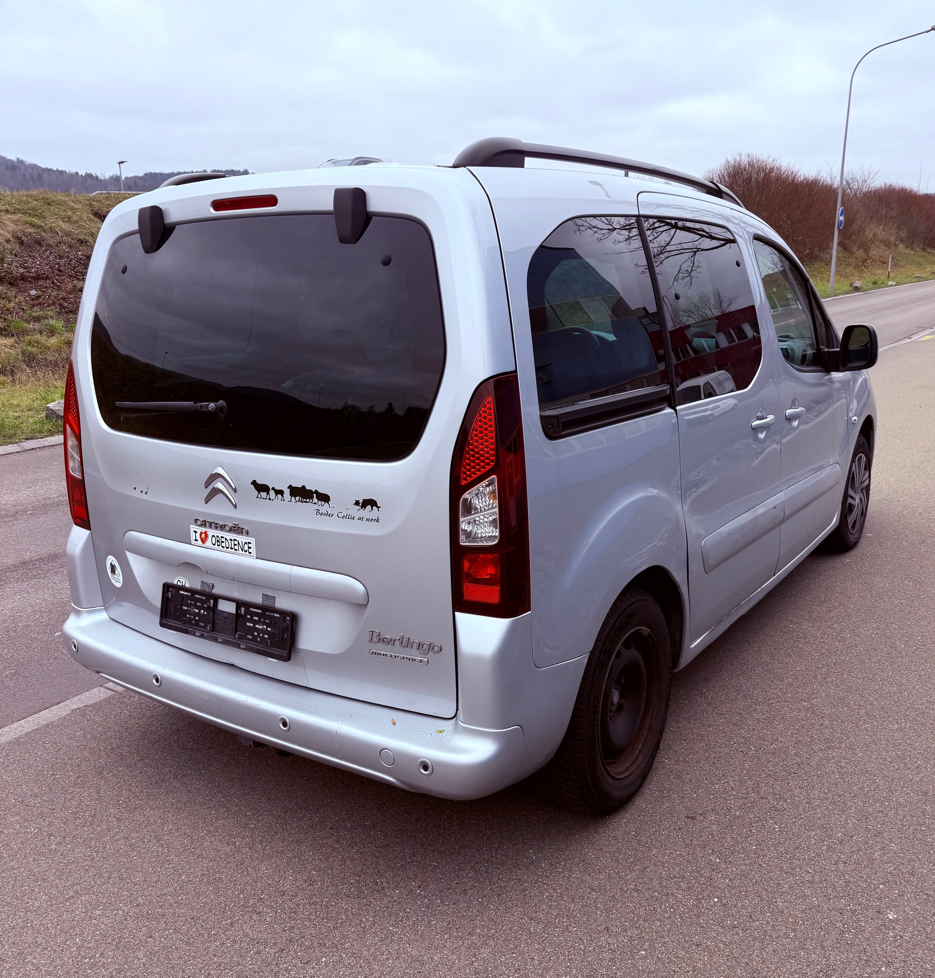 CITROEN Berlingo 1.6 e-HDi Exclusive EGS6-image-4