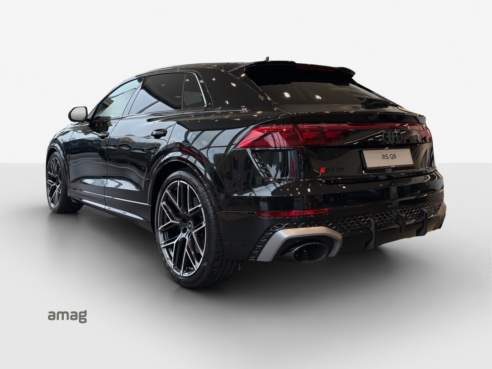 AUDI RSQ8 performance quattro-image-2