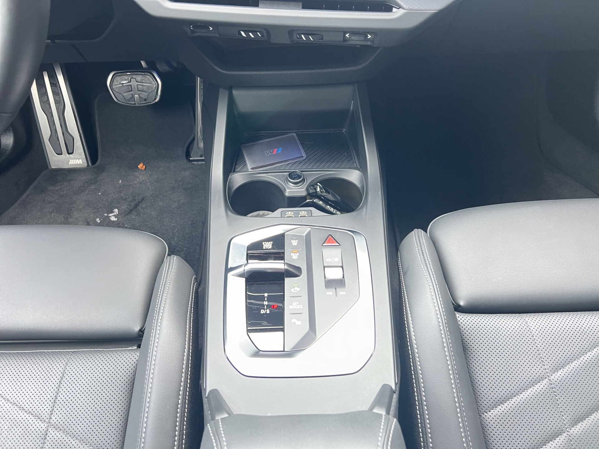 BMW M135i xDrive Steptronic-image-17