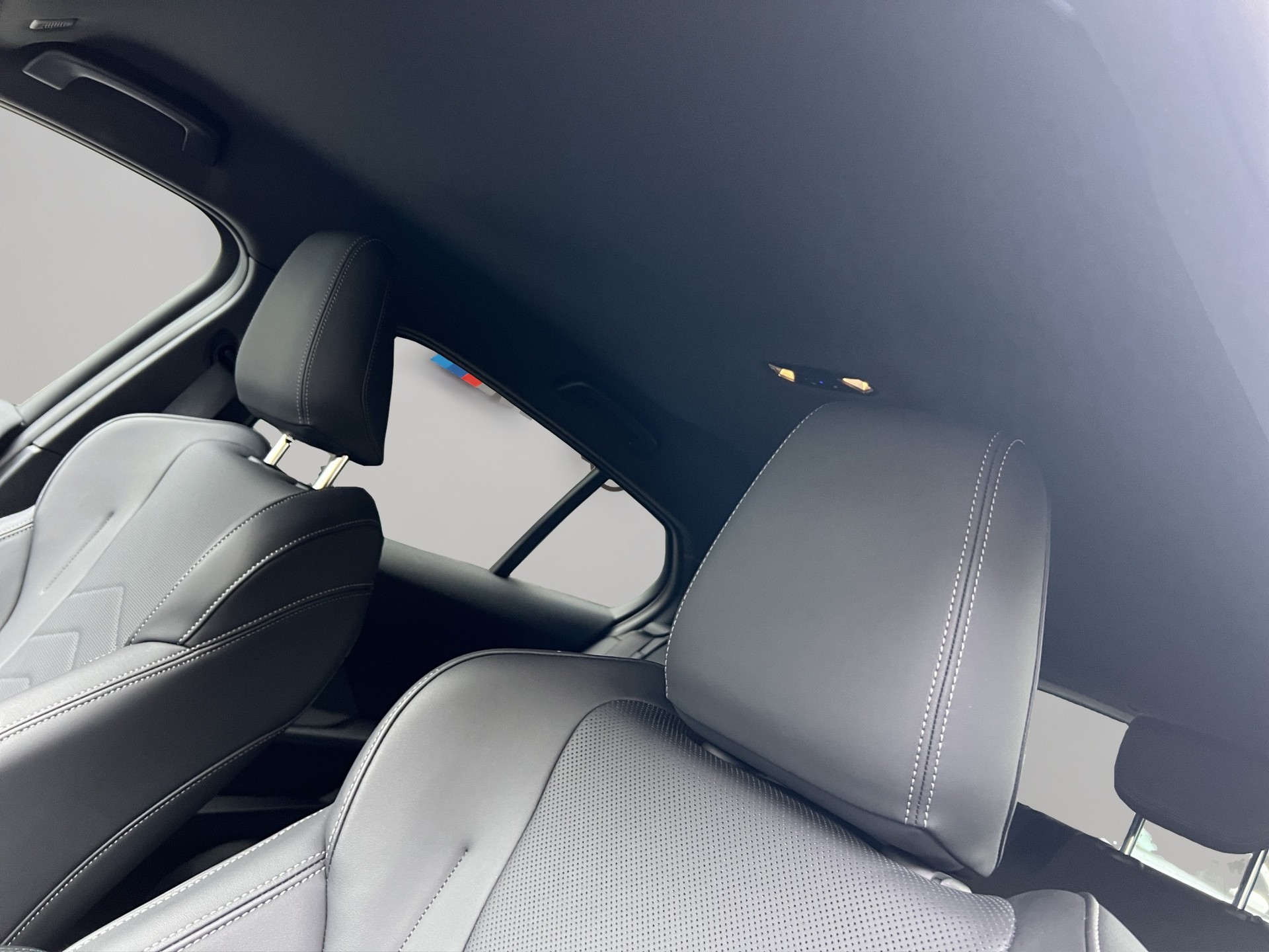 BMW M135i xDrive Steptronic-image-12