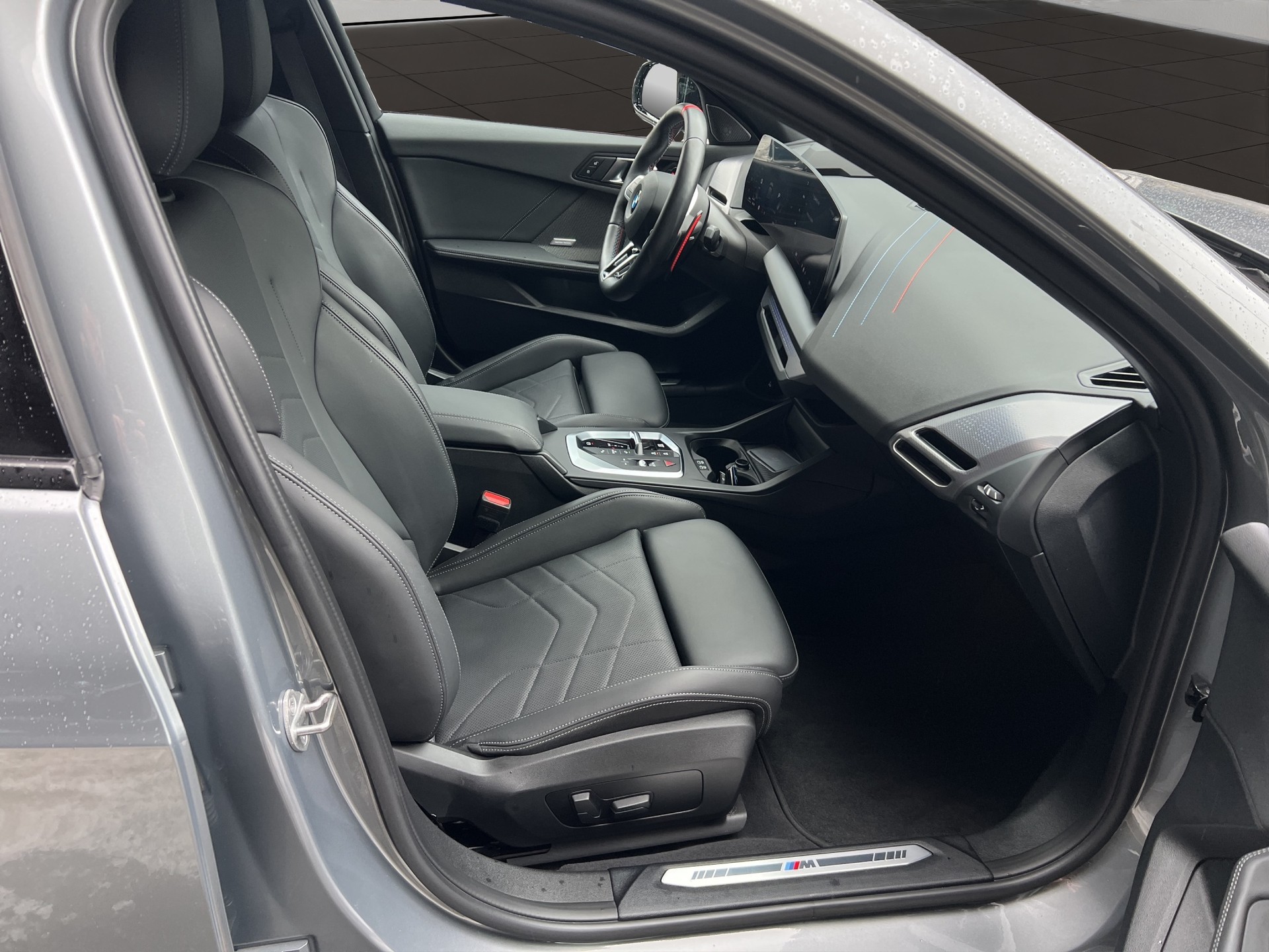 BMW M135i xDrive Steptronic-image-21