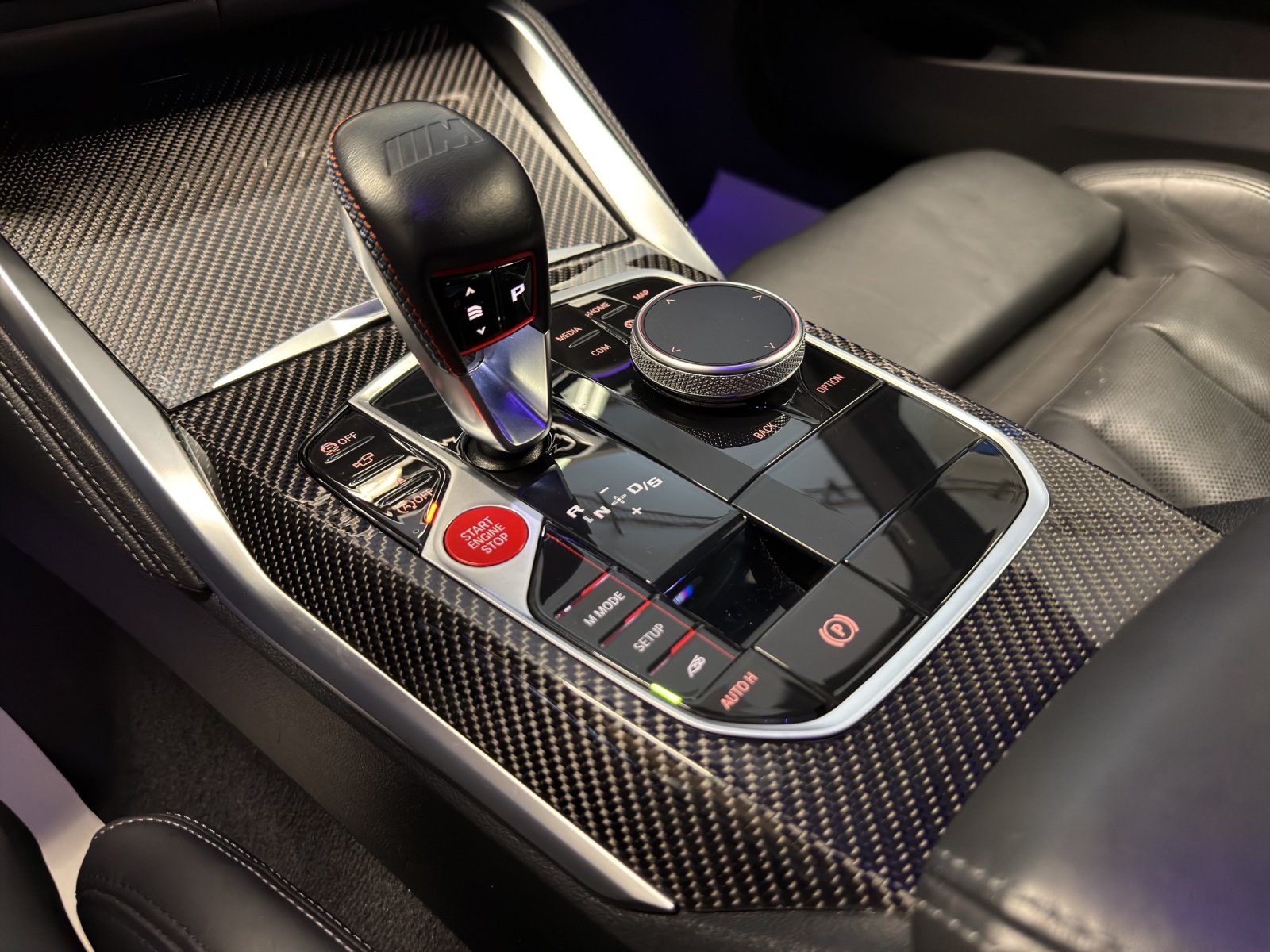 BMW M4 Coupé Competition M xDrive-image-7