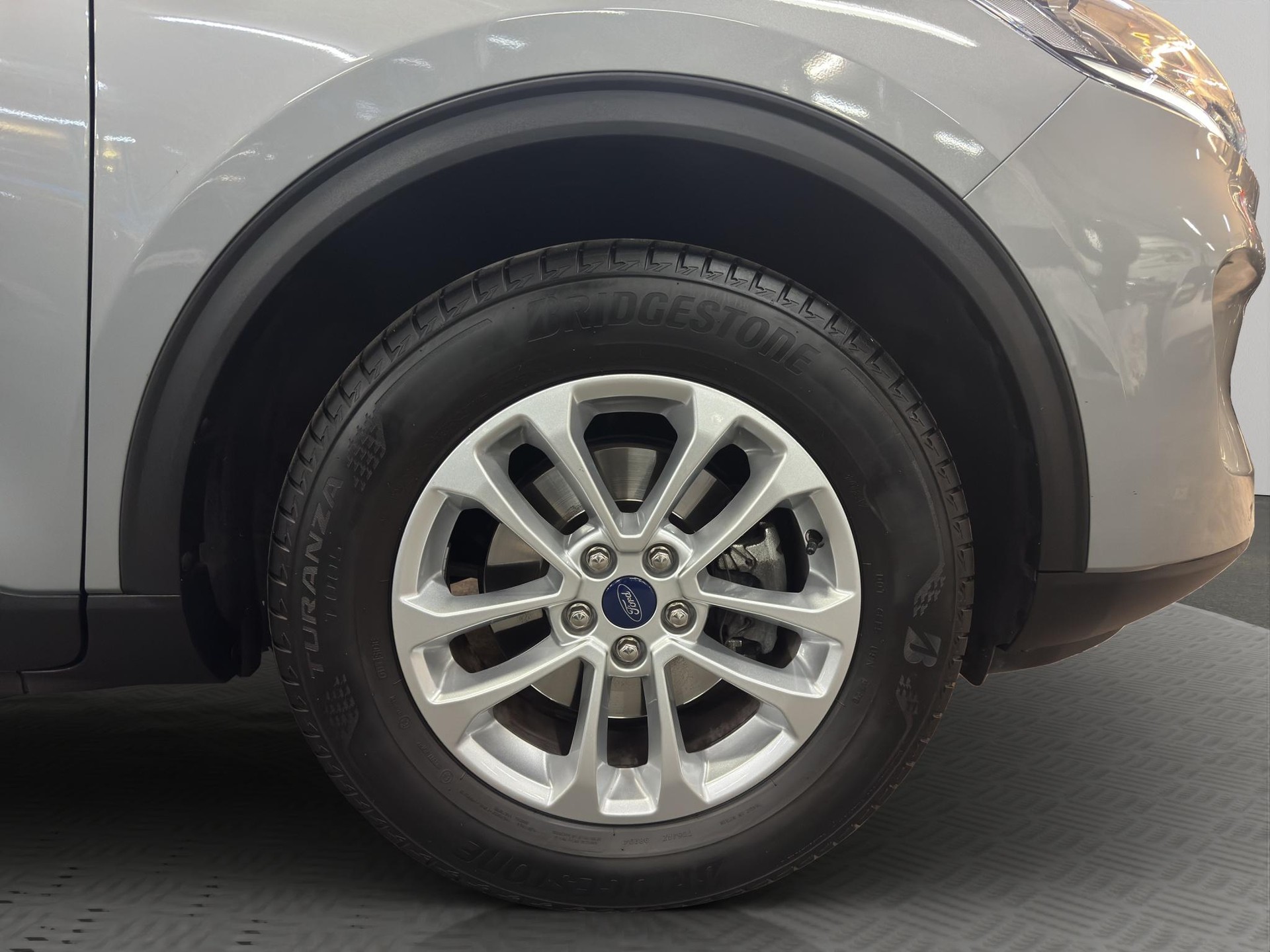 FORD Kuga 2.0 EcoBlue Titanium 4x4-image-6