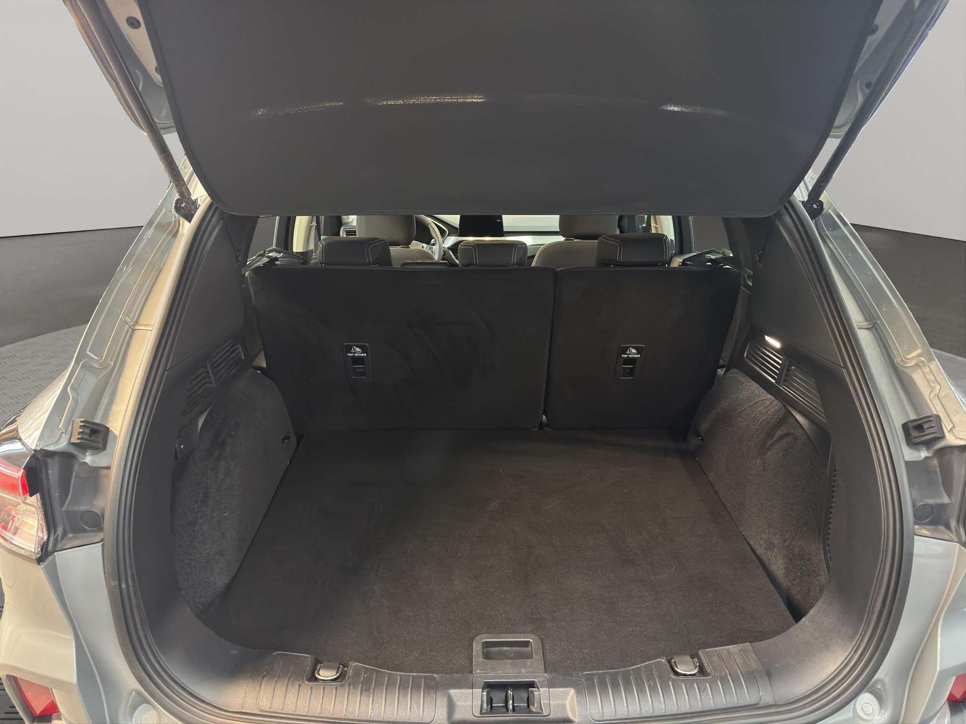FORD Kuga 2.0 EcoBlue Titanium 4x4-image-12