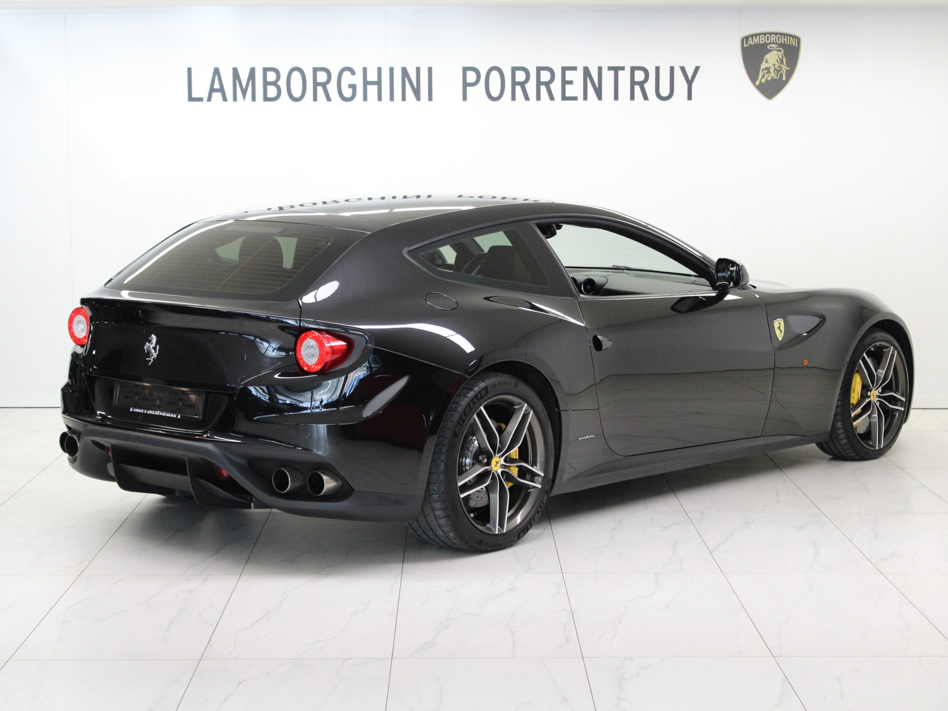 FERRARI FF-image-2