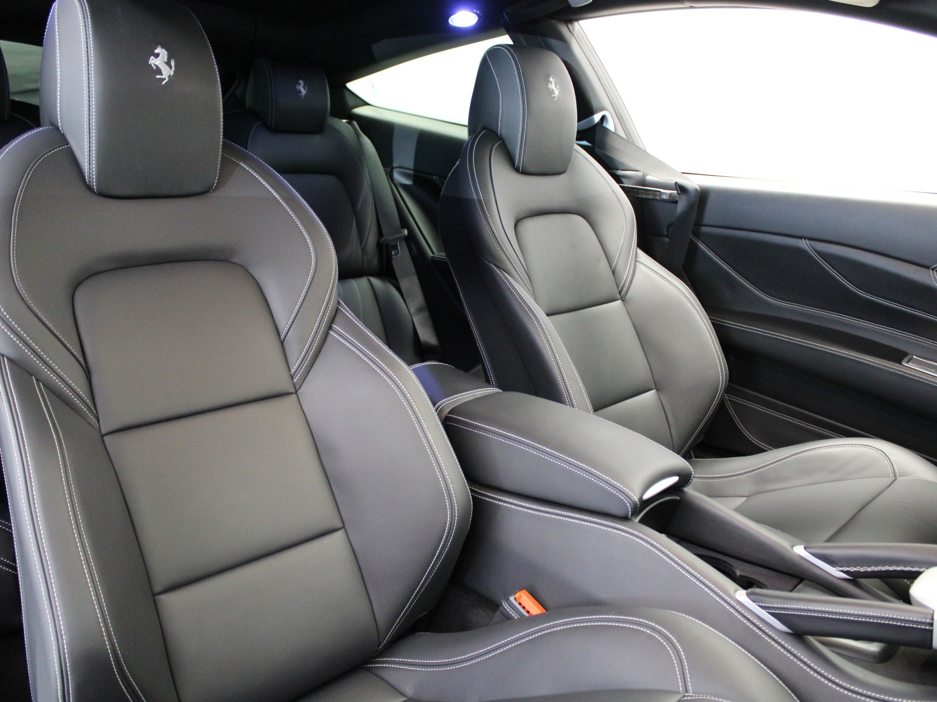 FERRARI FF-image-6