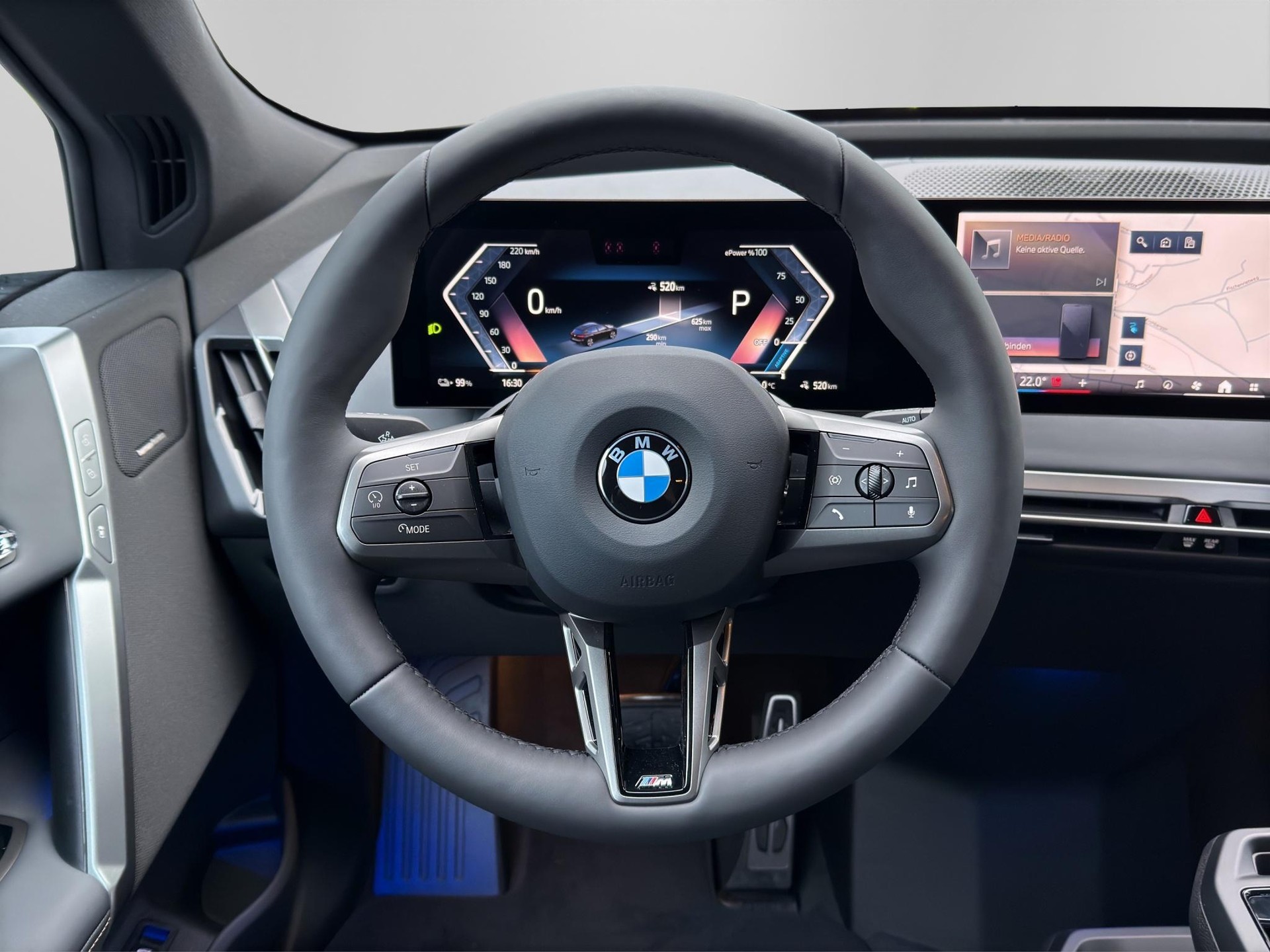 BMW iX xDrive45 M Sport Pro-image-9