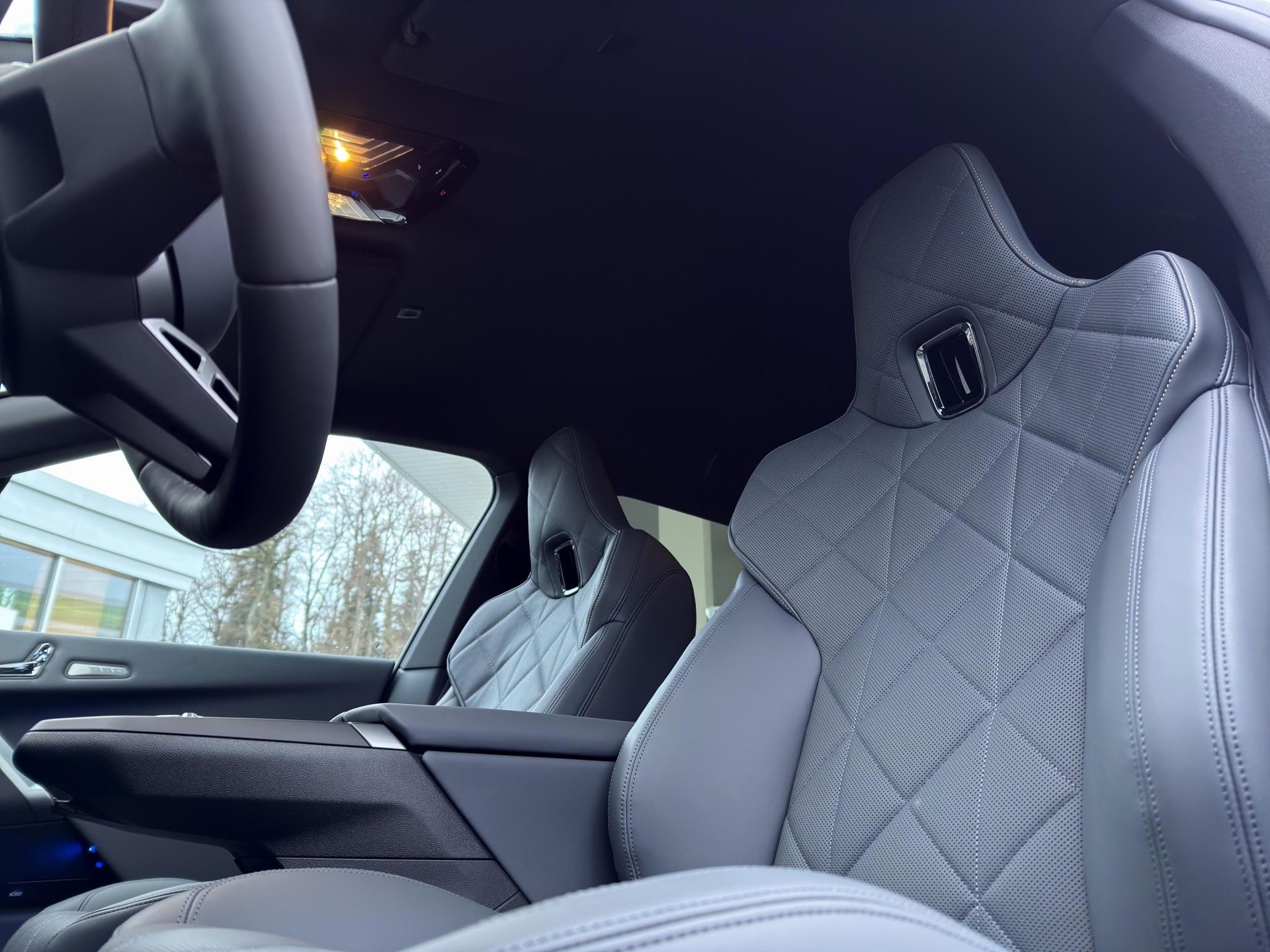 BMW iX xDrive45 M Sport Pro-image-13
